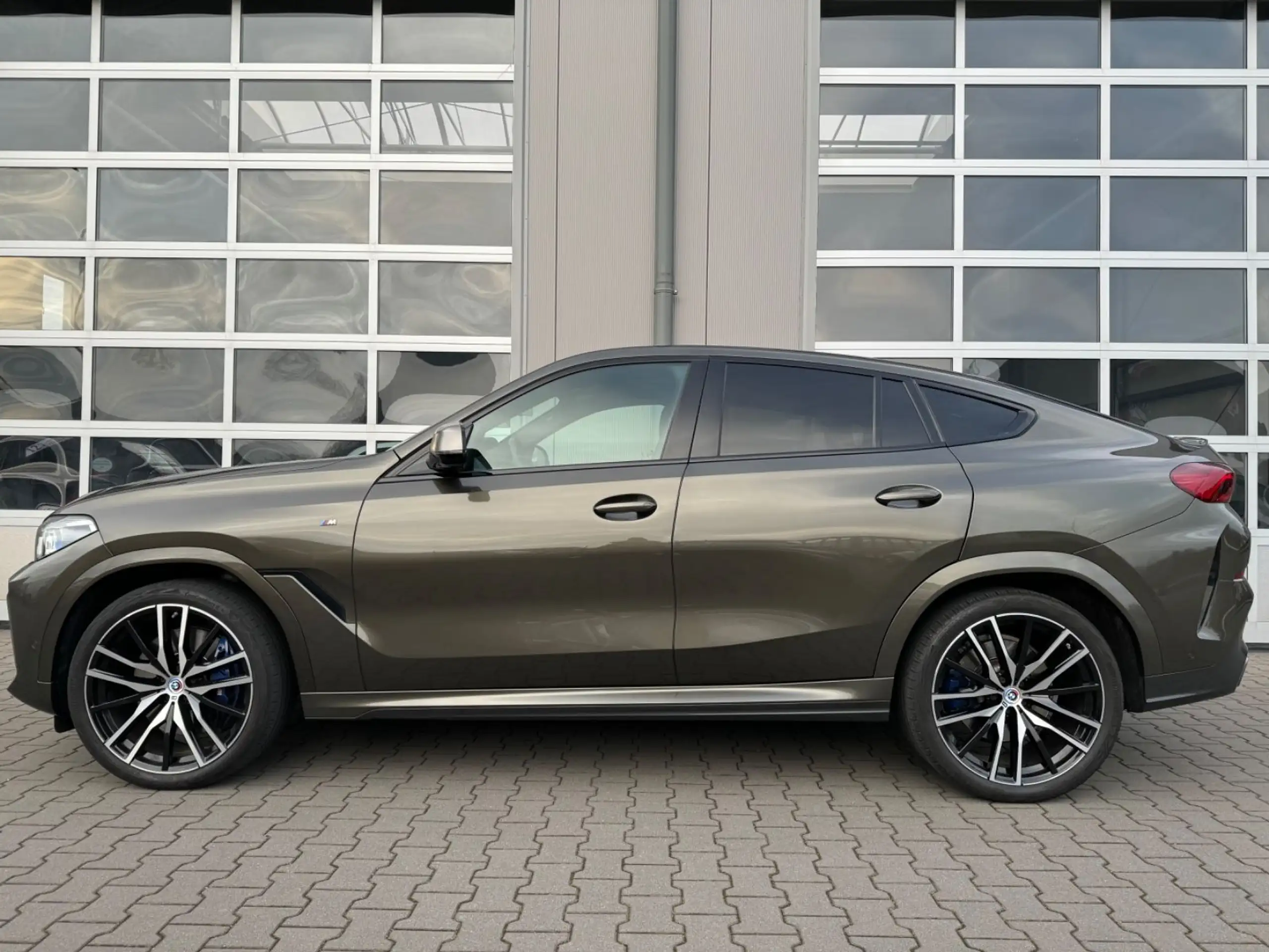 BMW - X6 M