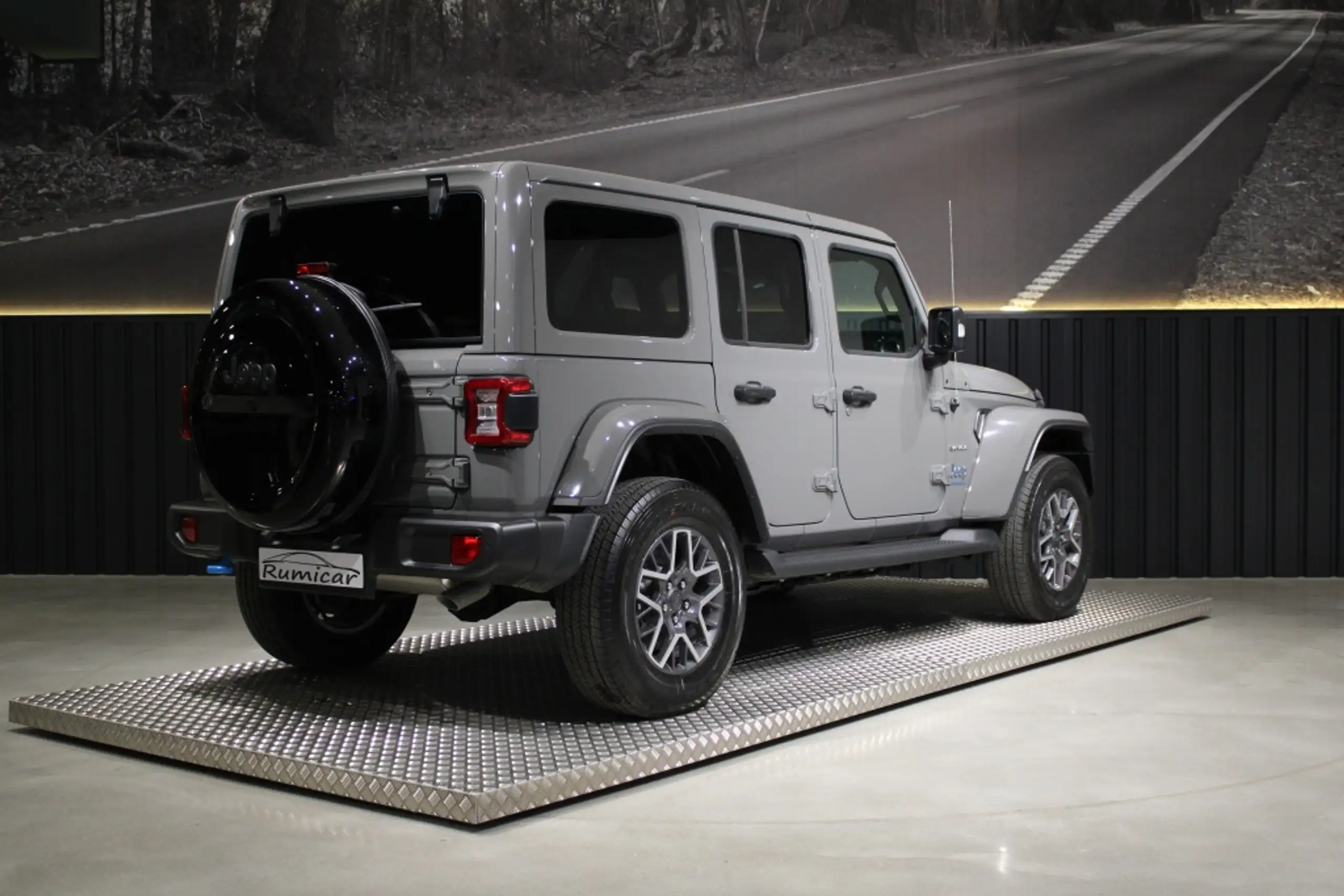 Jeep - Wrangler