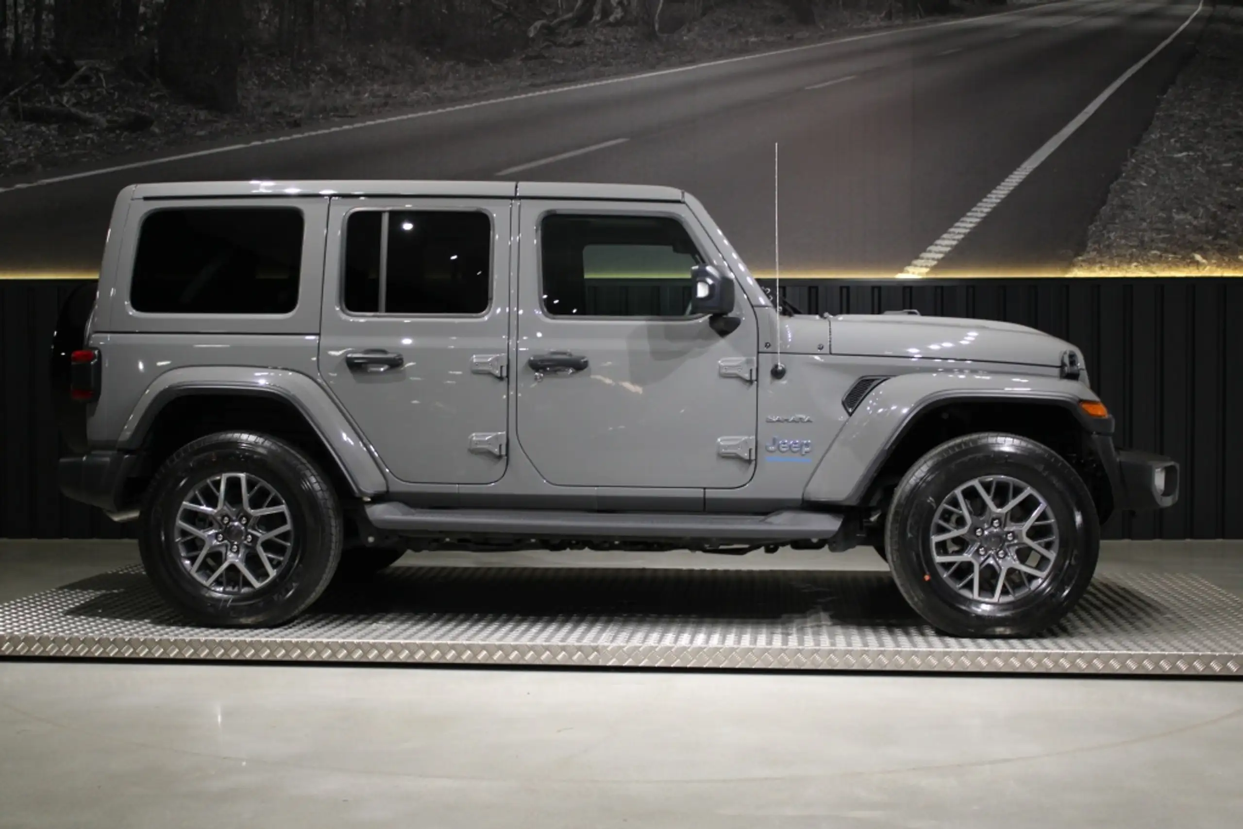 Jeep - Wrangler