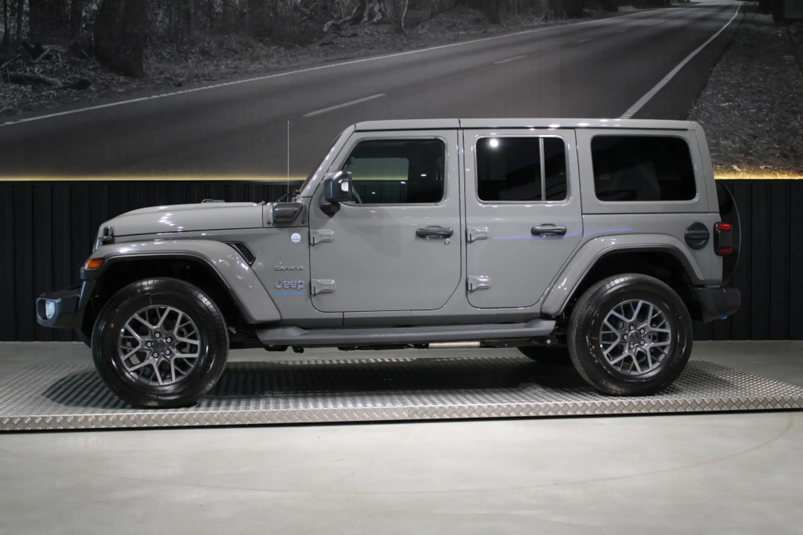 Jeep - Wrangler