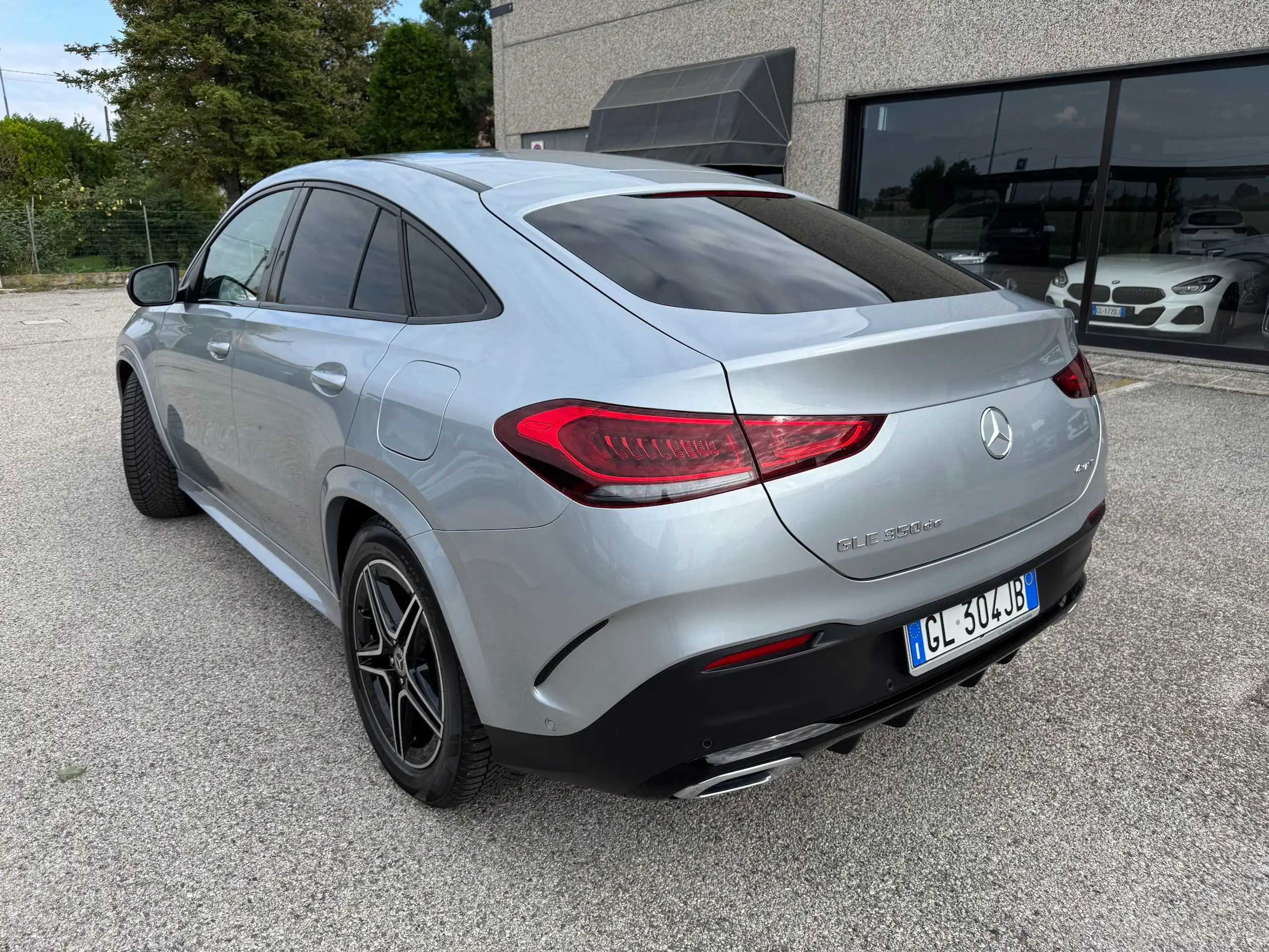 Mercedes-Benz - GLE 350