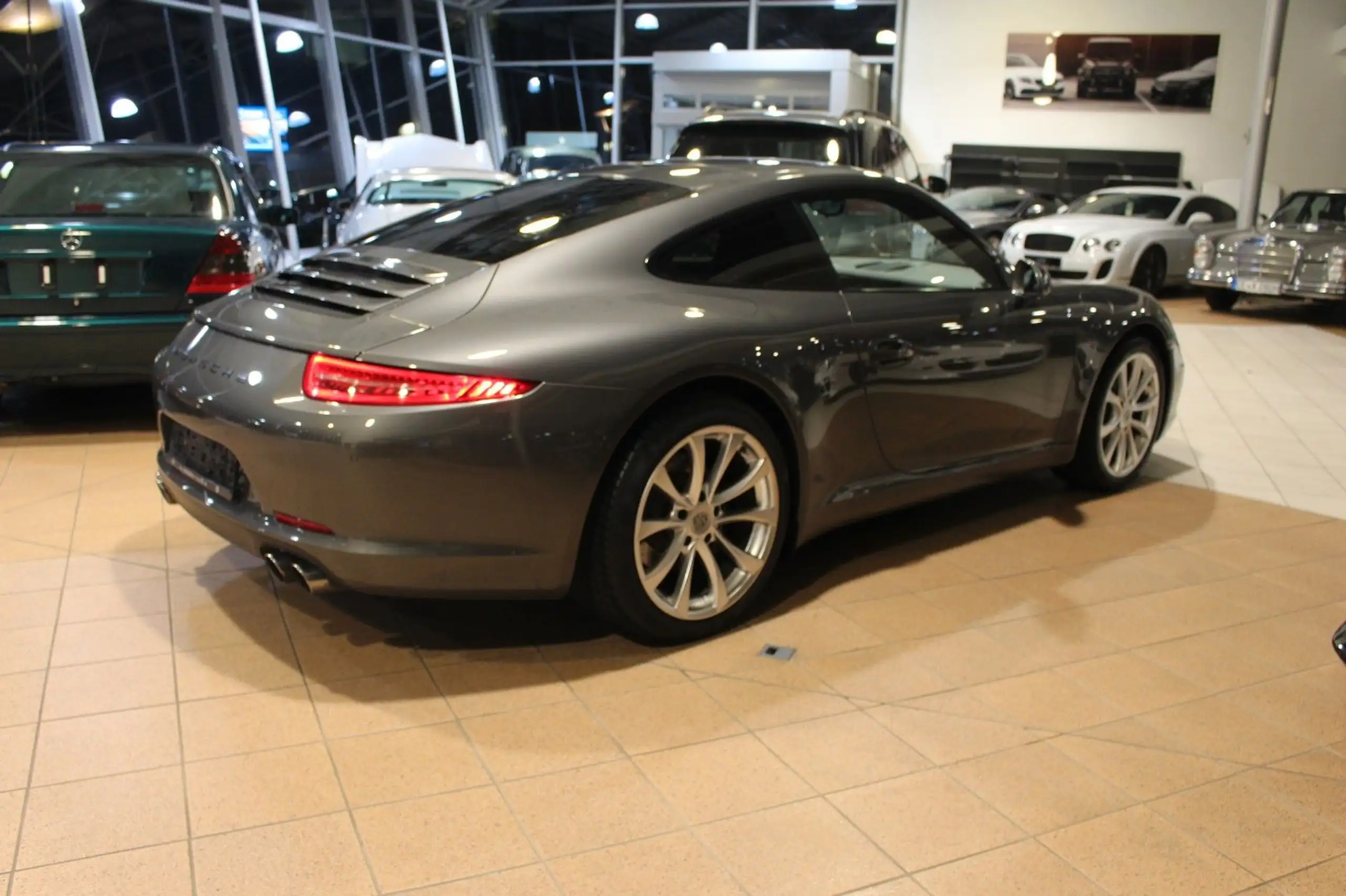 Porsche - 991