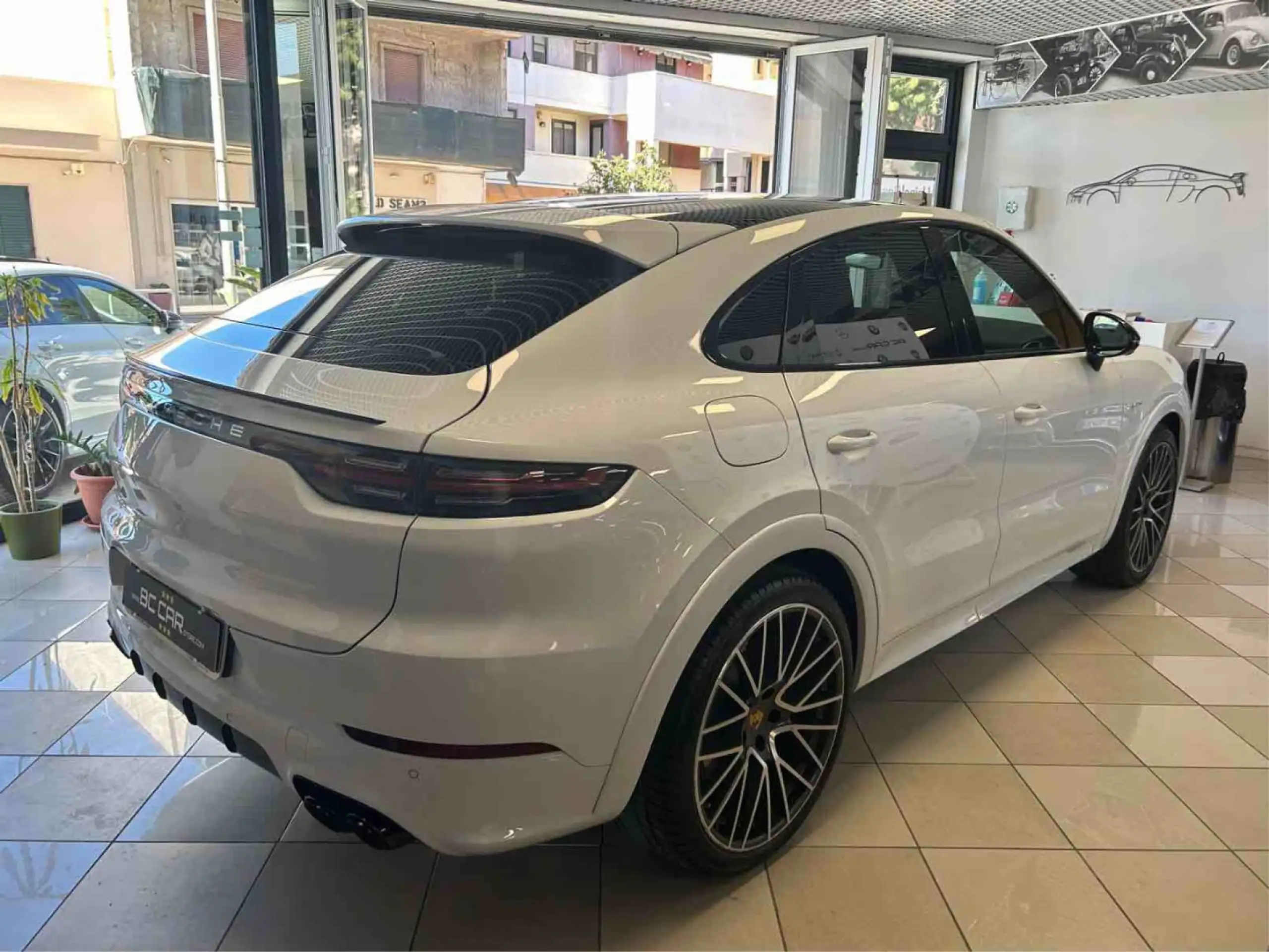 Porsche - Cayenne