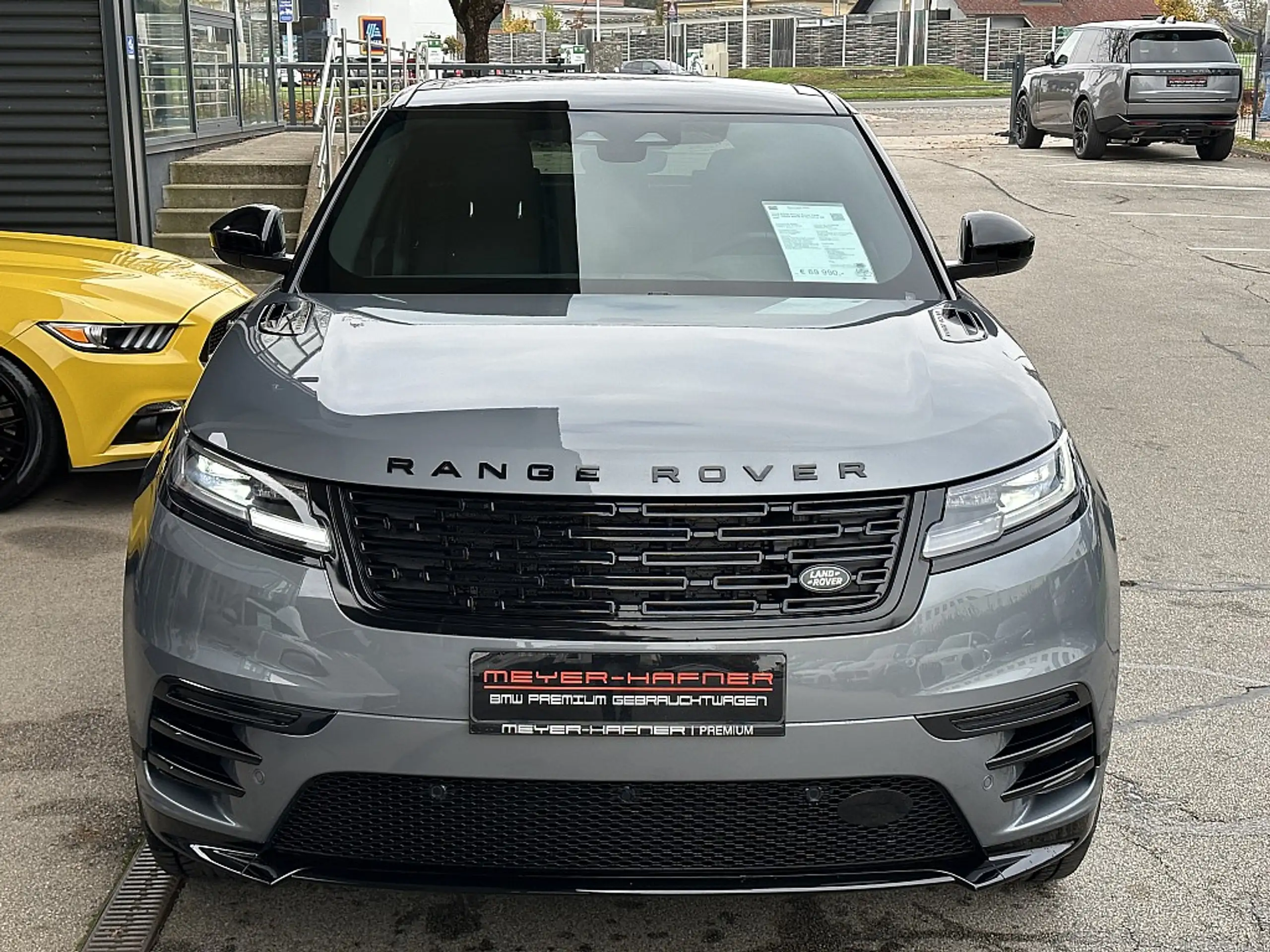 Land Rover - Range Rover Velar