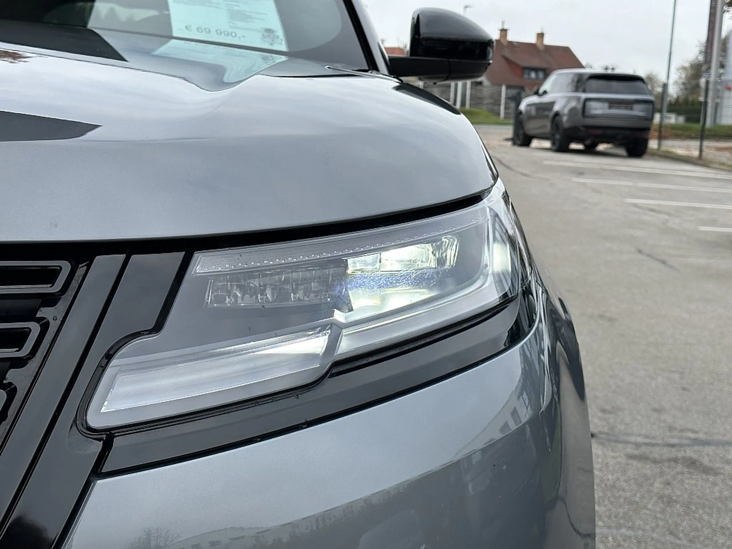 Land Rover - Range Rover Velar