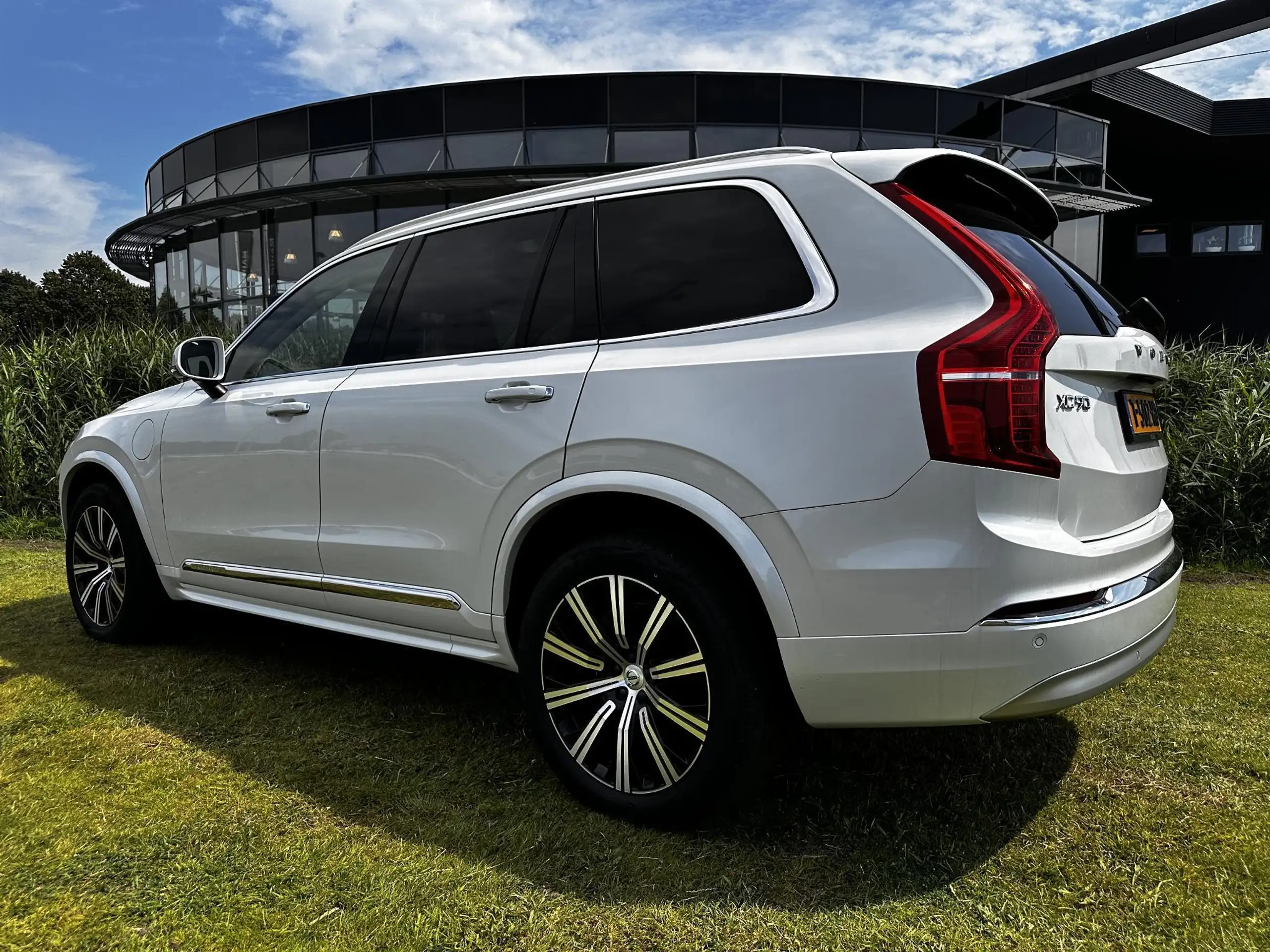 Volvo - XC90