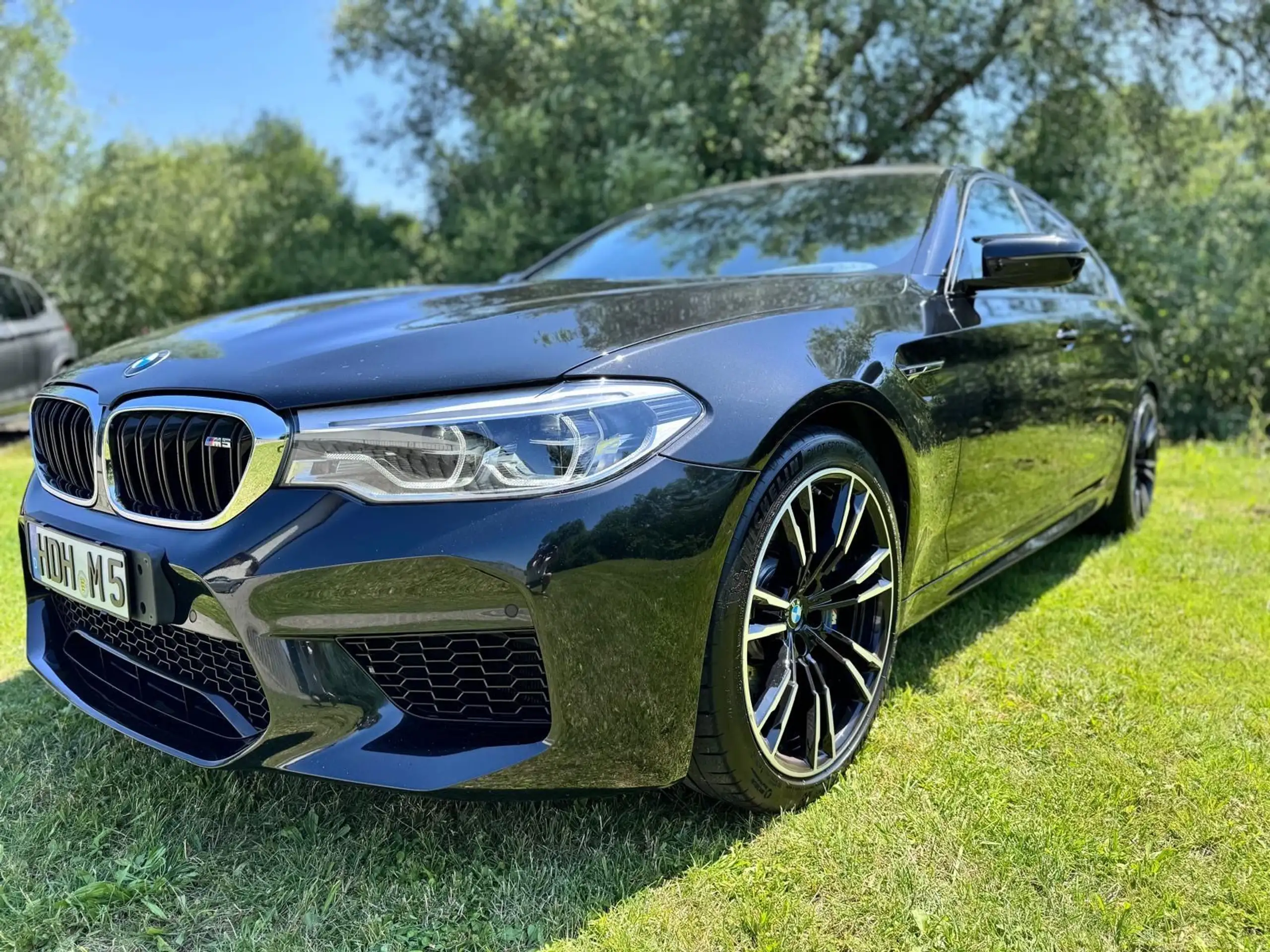 BMW - M5