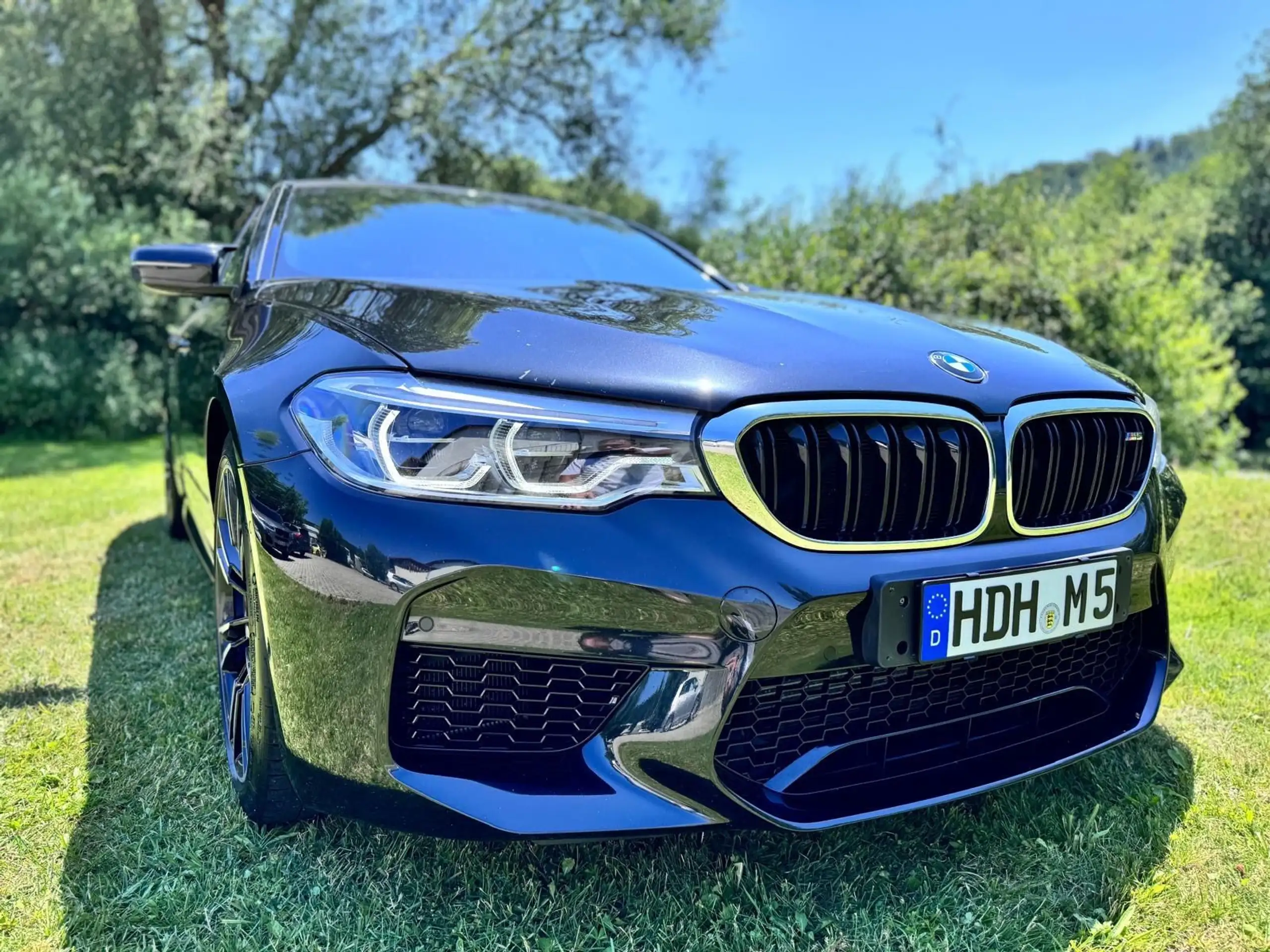 BMW - M5