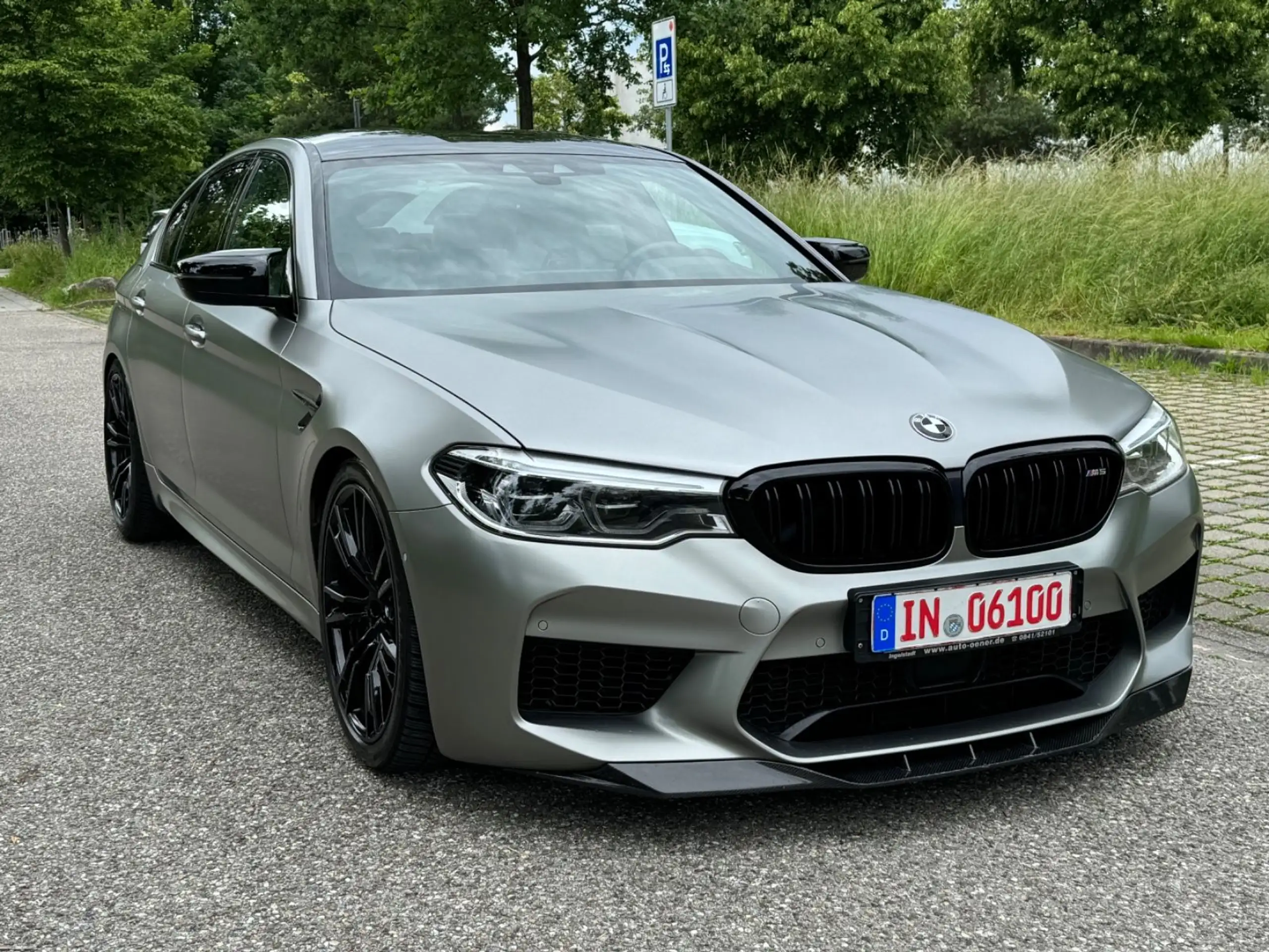 BMW - M5