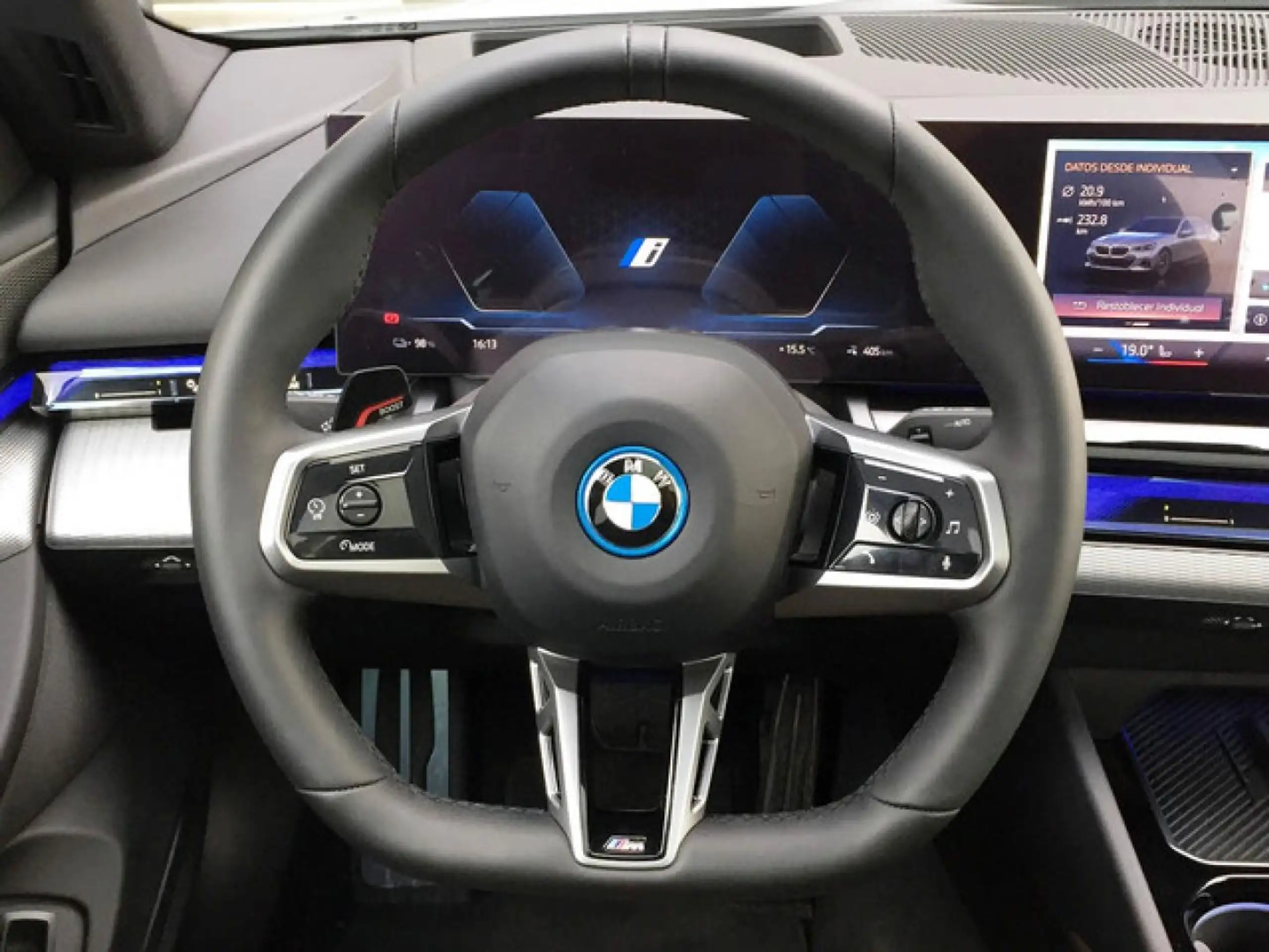 BMW - i5