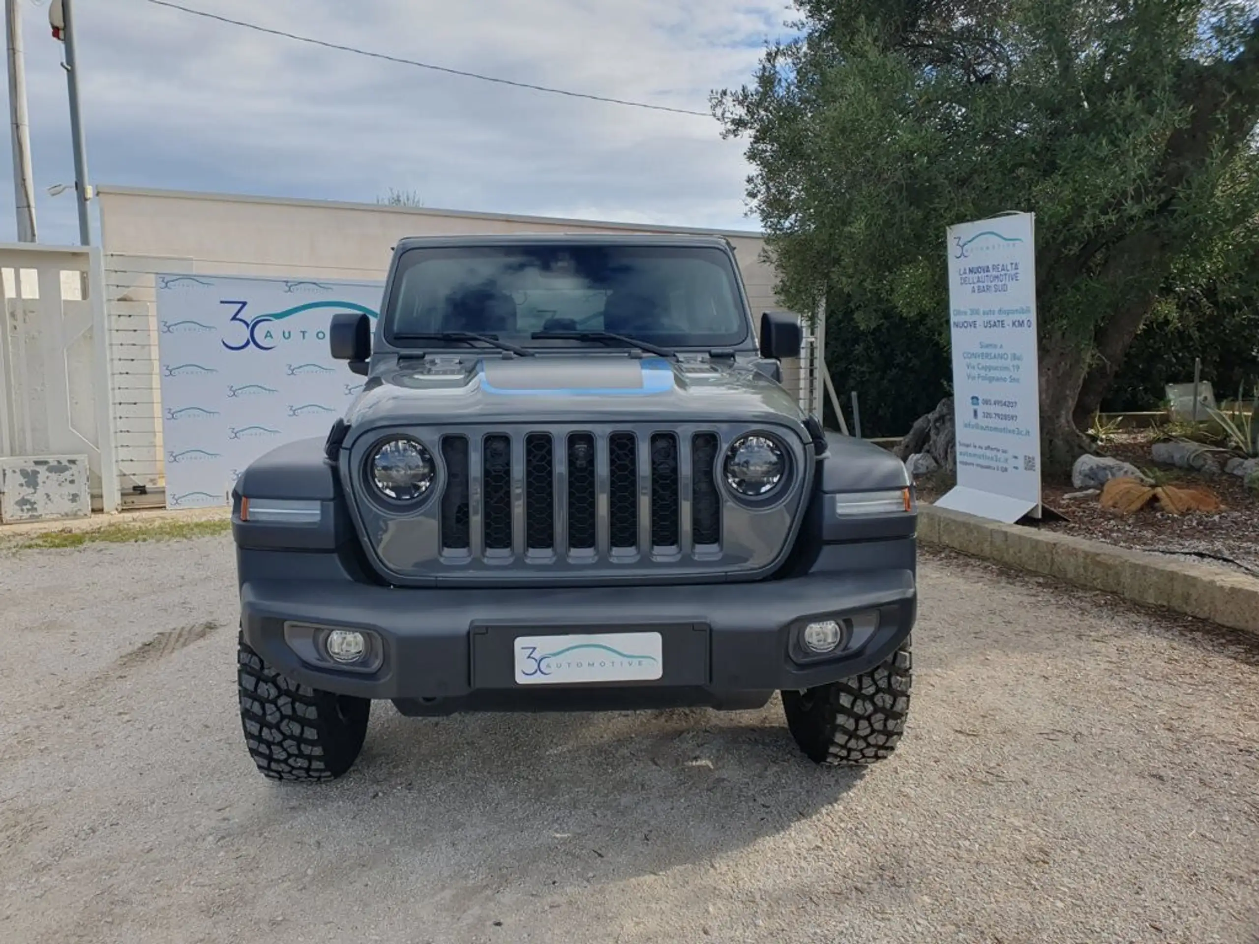 Jeep - Wrangler