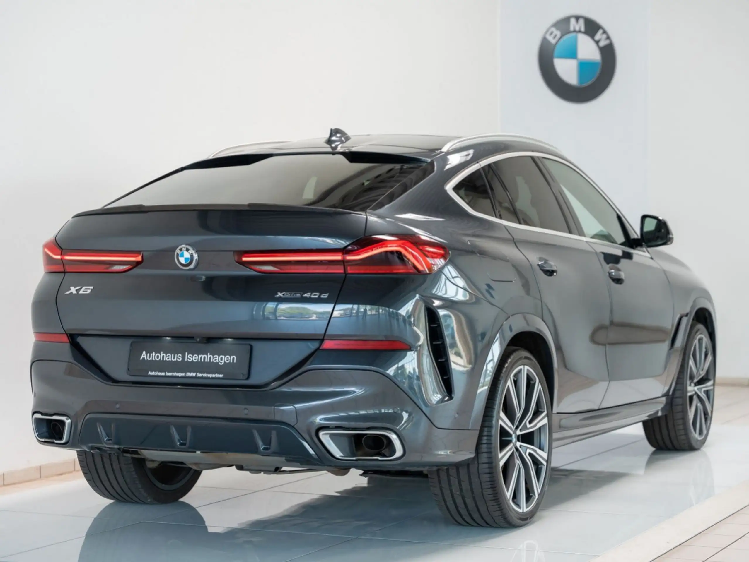 BMW - X6