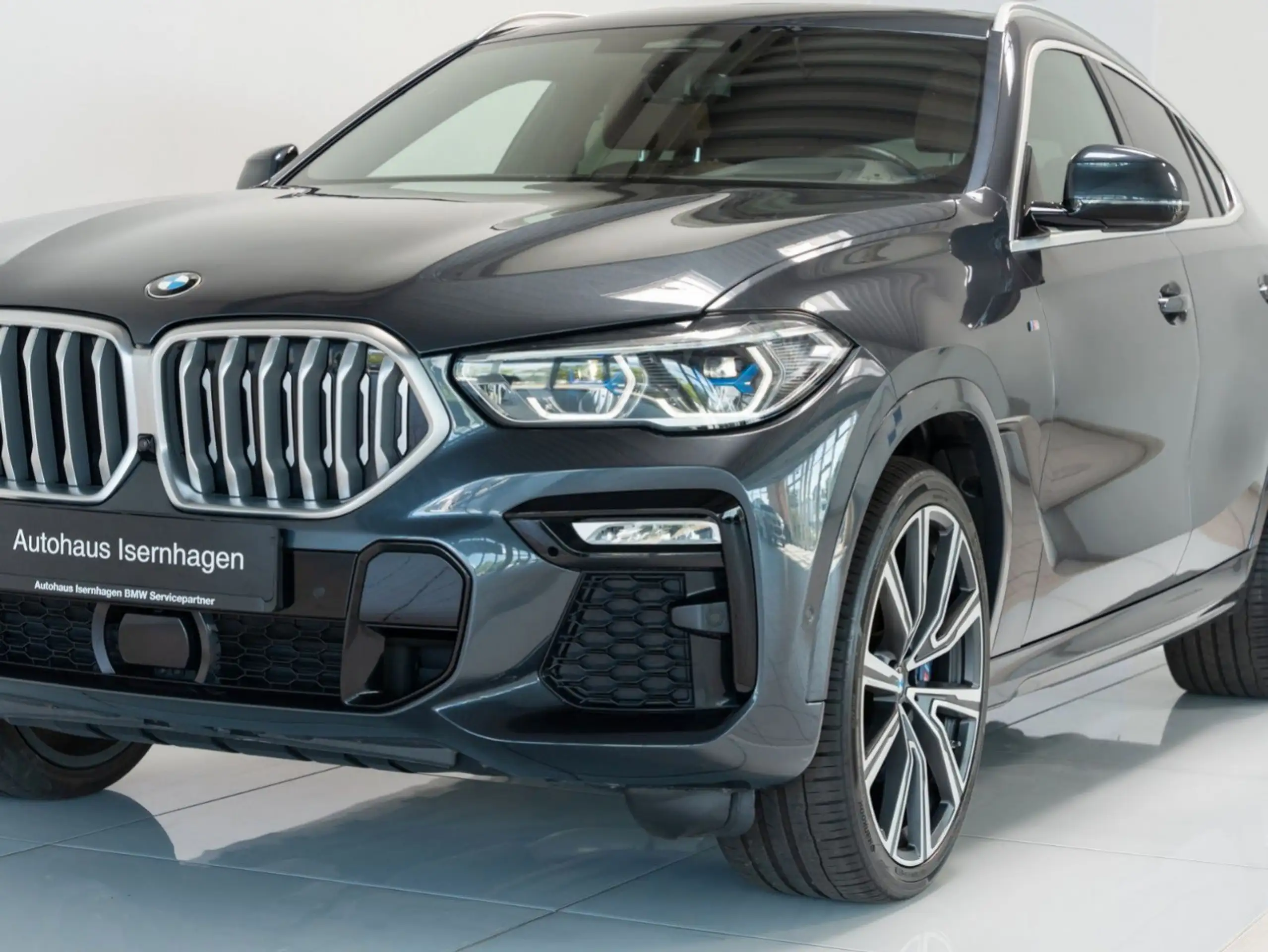 BMW - X6