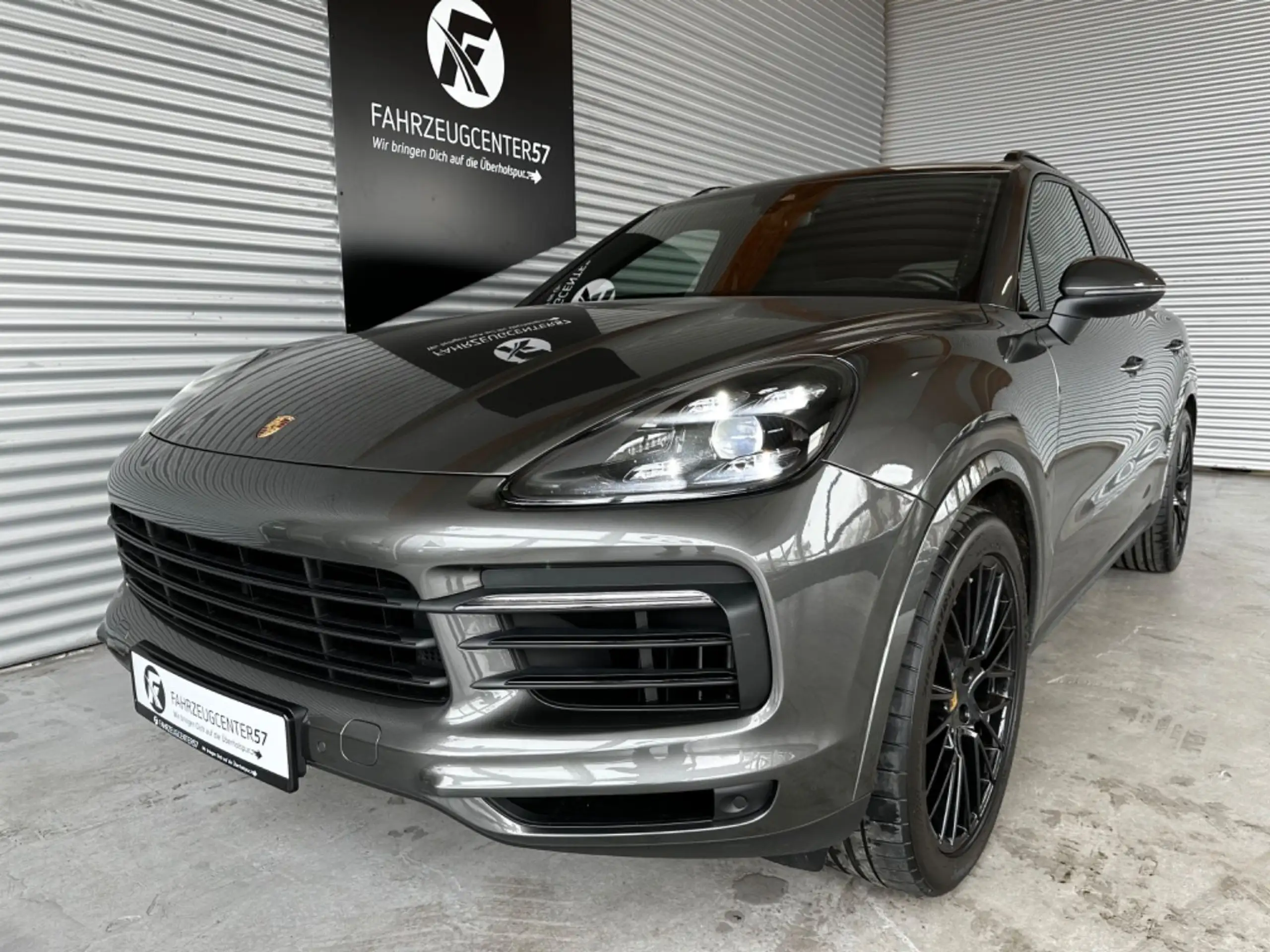 Porsche - Cayenne