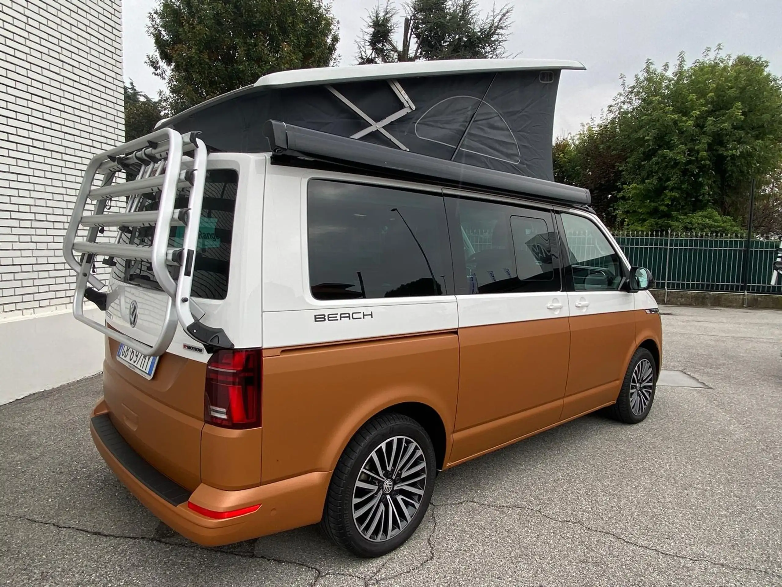 Volkswagen - T6.1 California