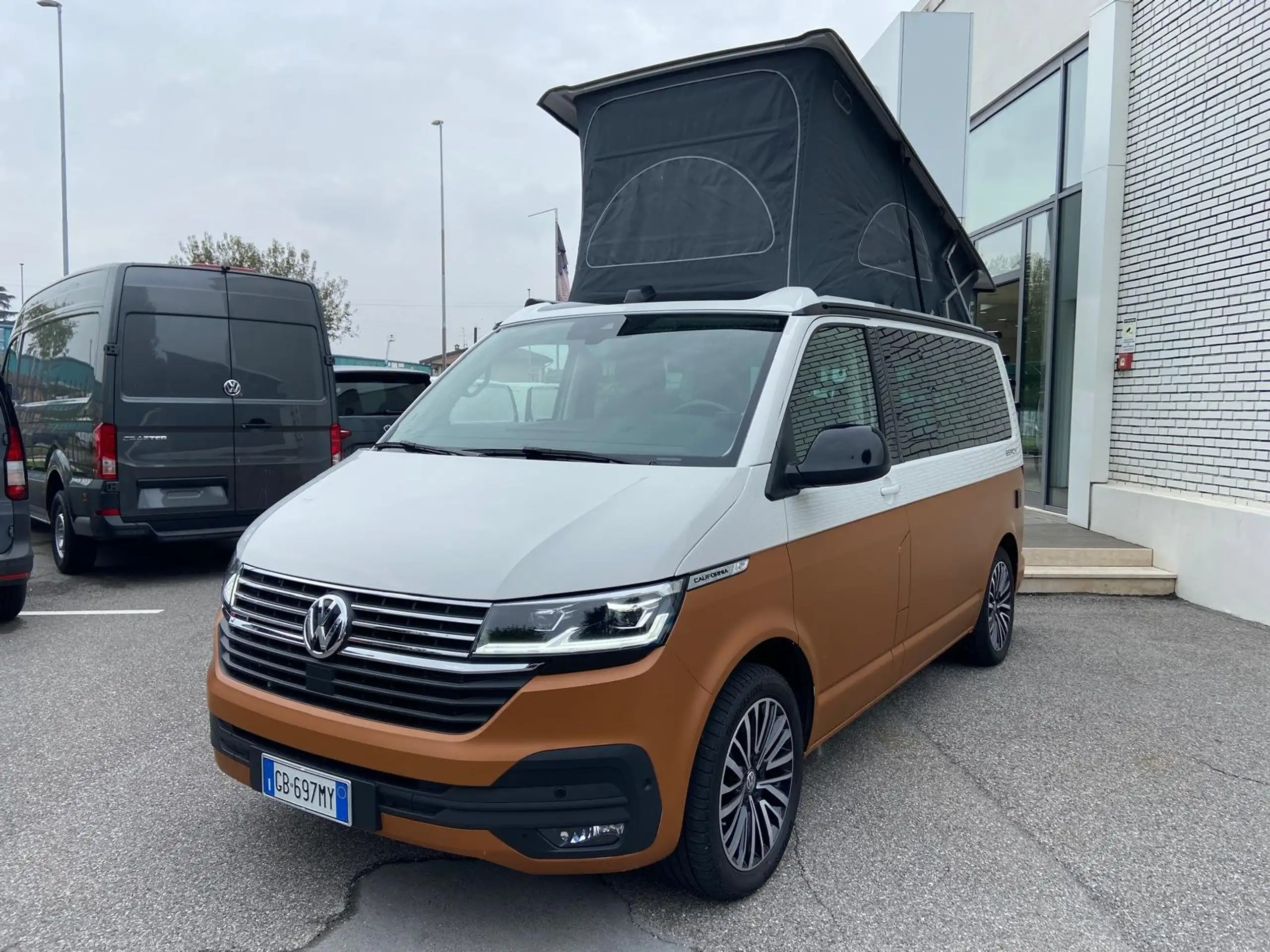 Volkswagen - T6.1 California