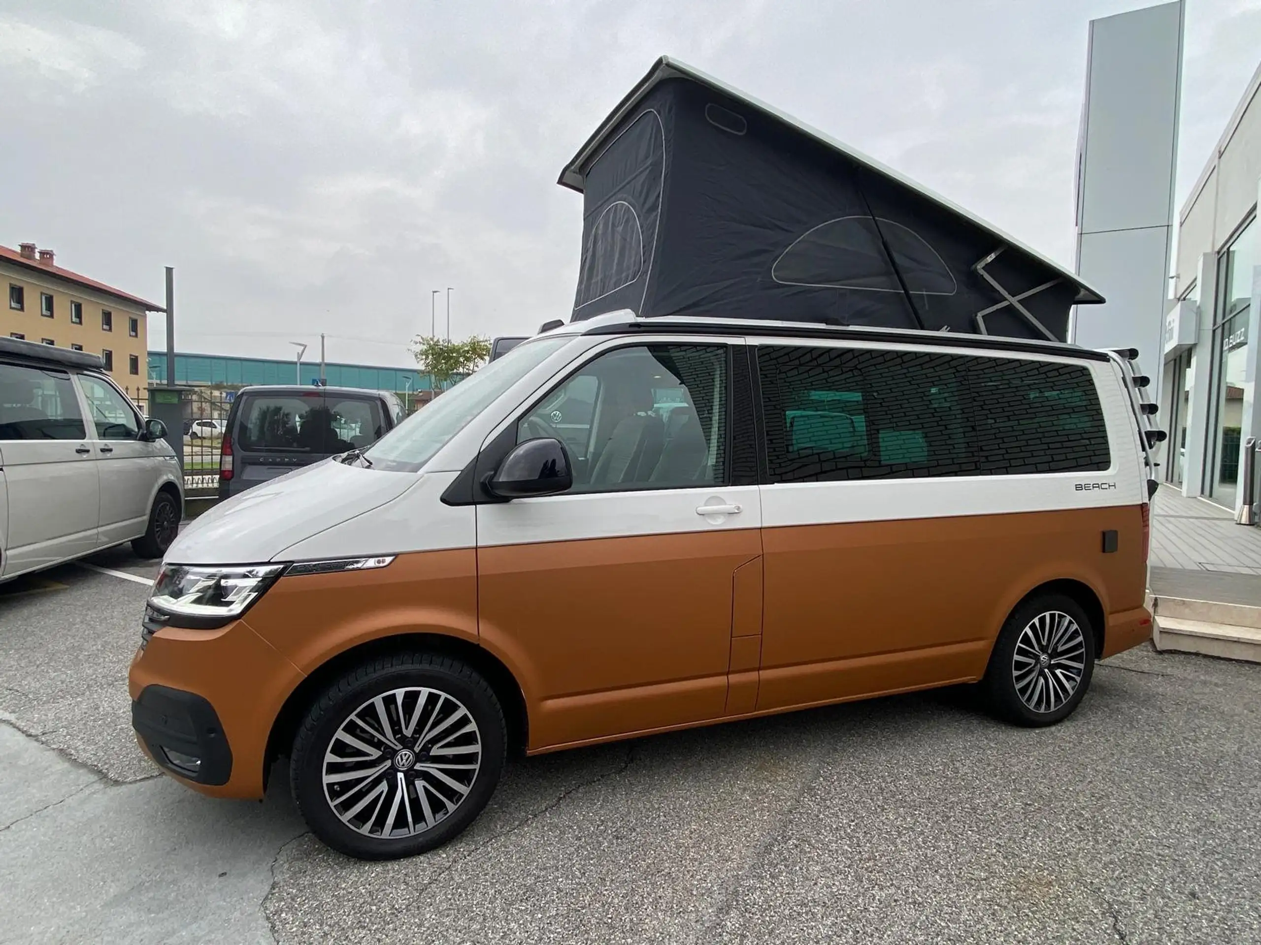 Volkswagen - T6.1 California