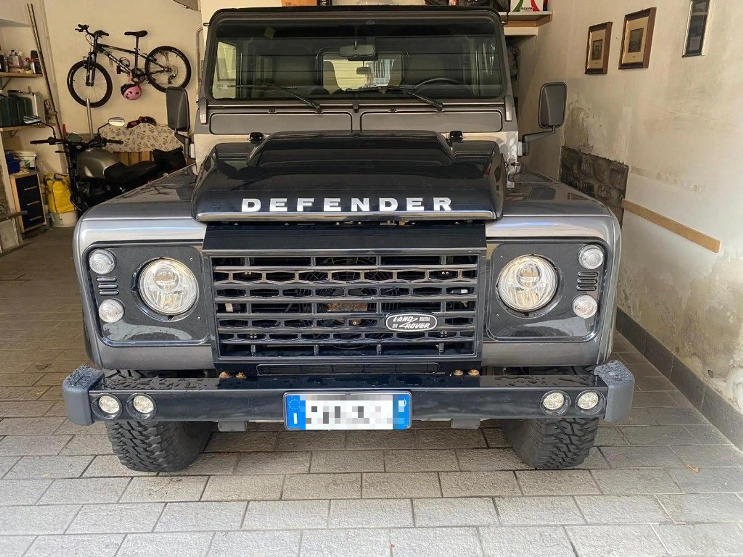 Land Rover Defender 2016