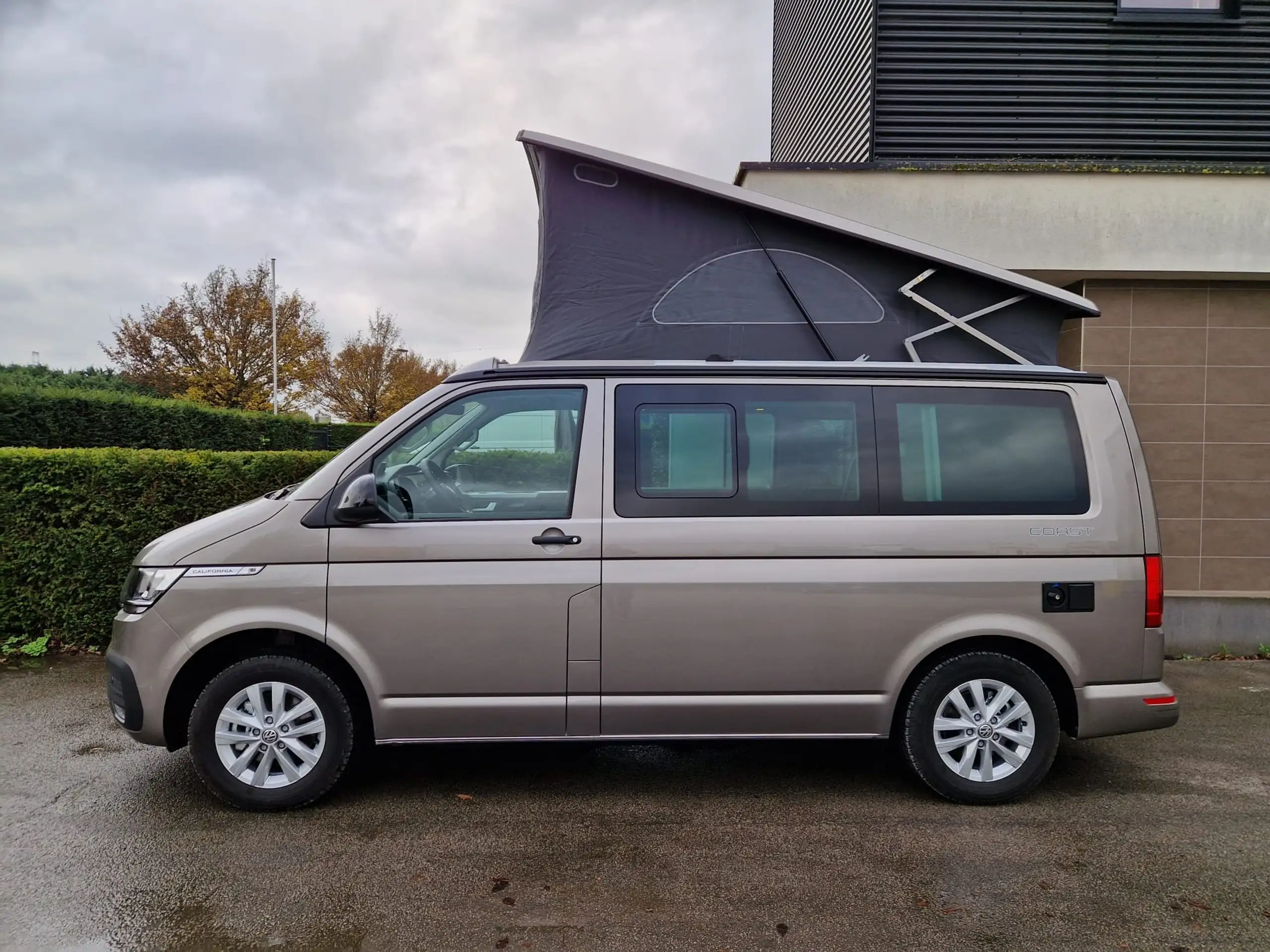 Volkswagen - T6.1 California