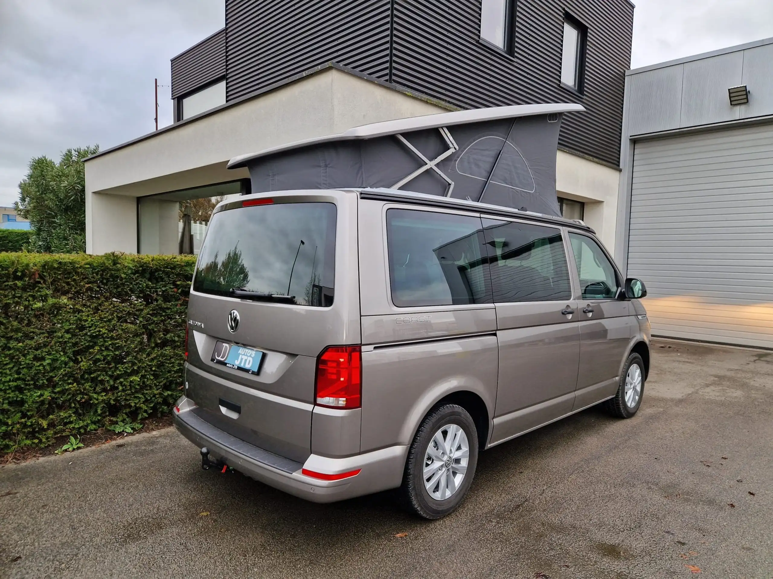 Volkswagen - T6.1 California