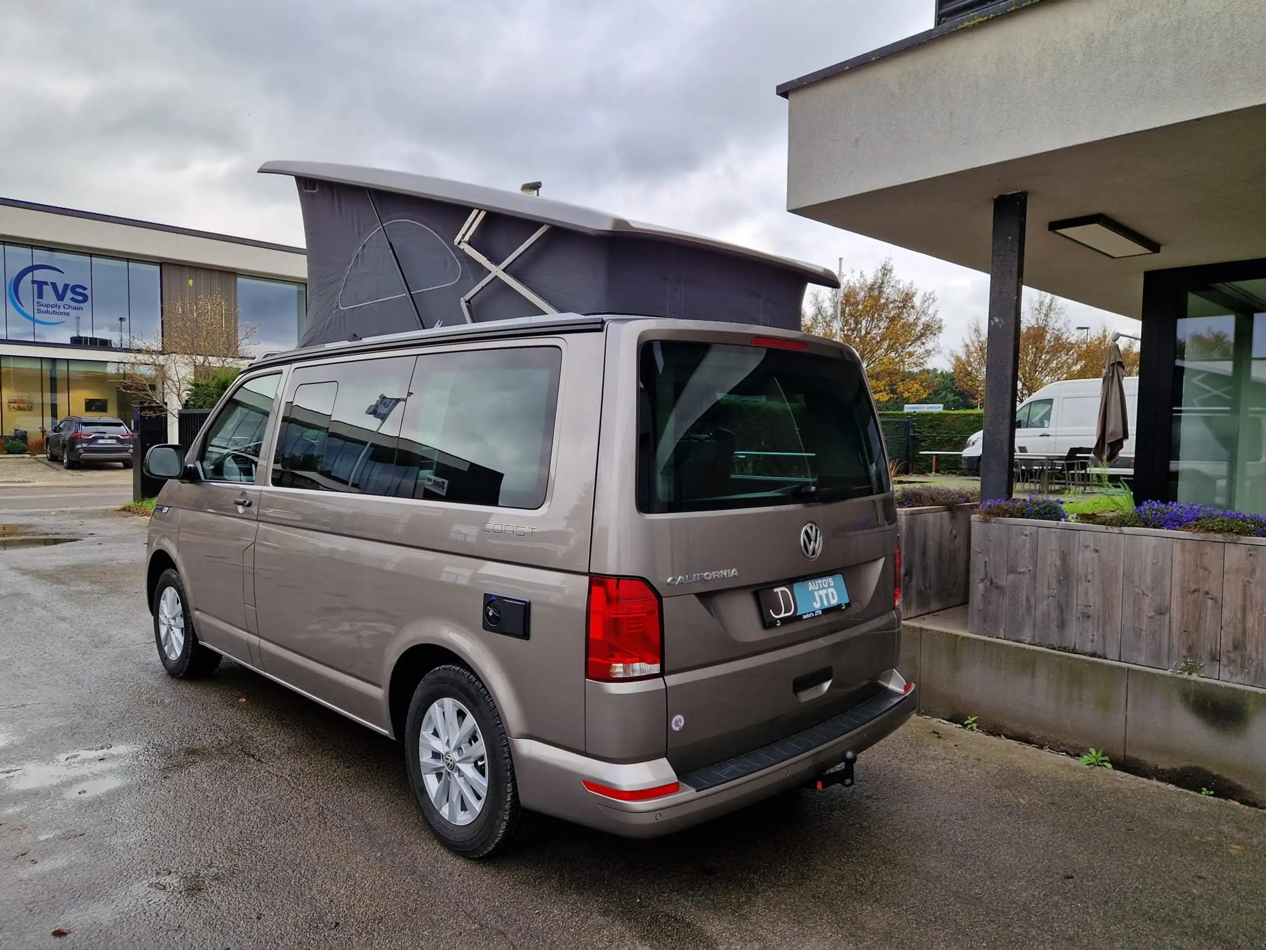 Volkswagen - T6.1 California