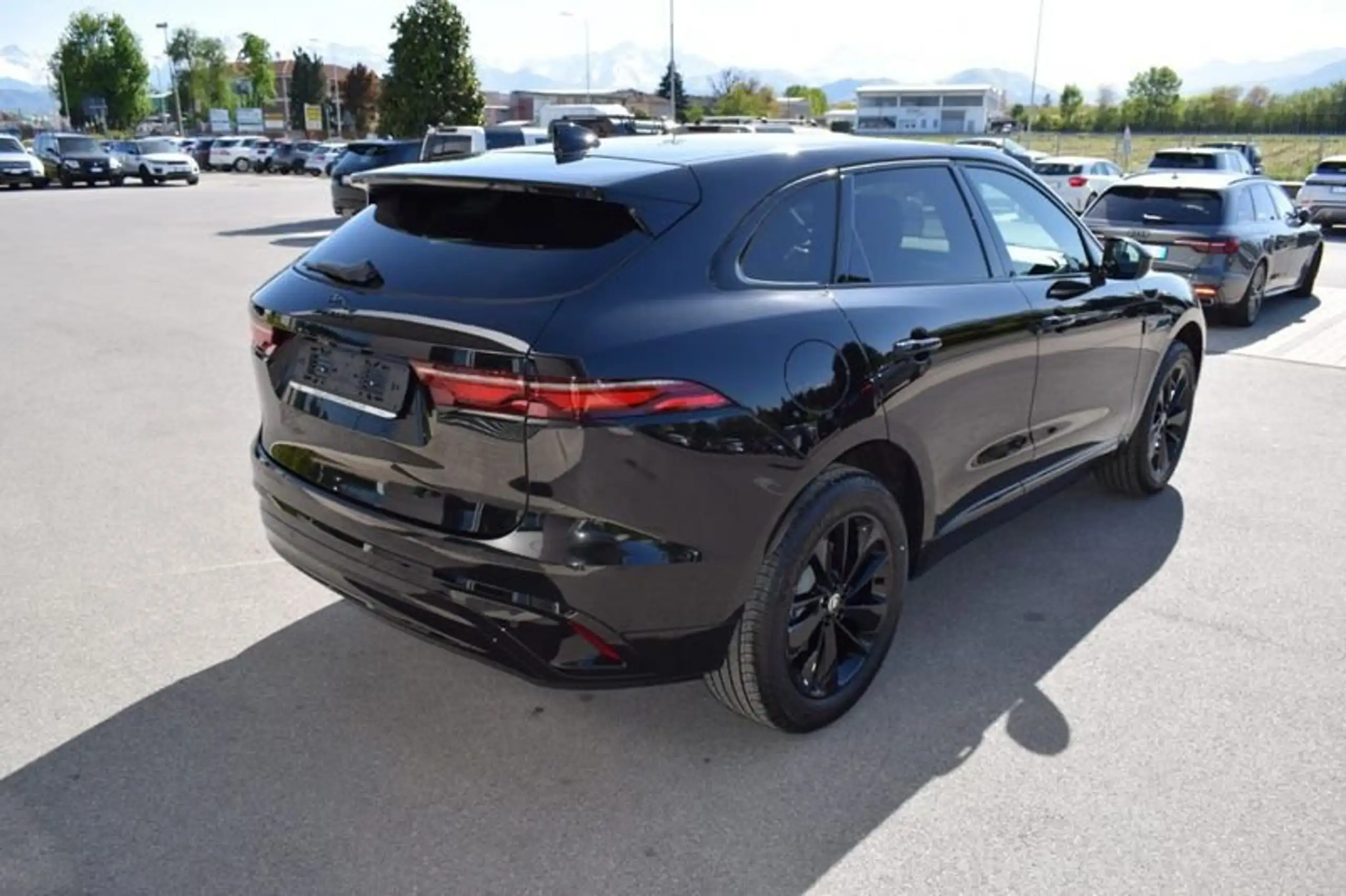 Jaguar - F-Pace