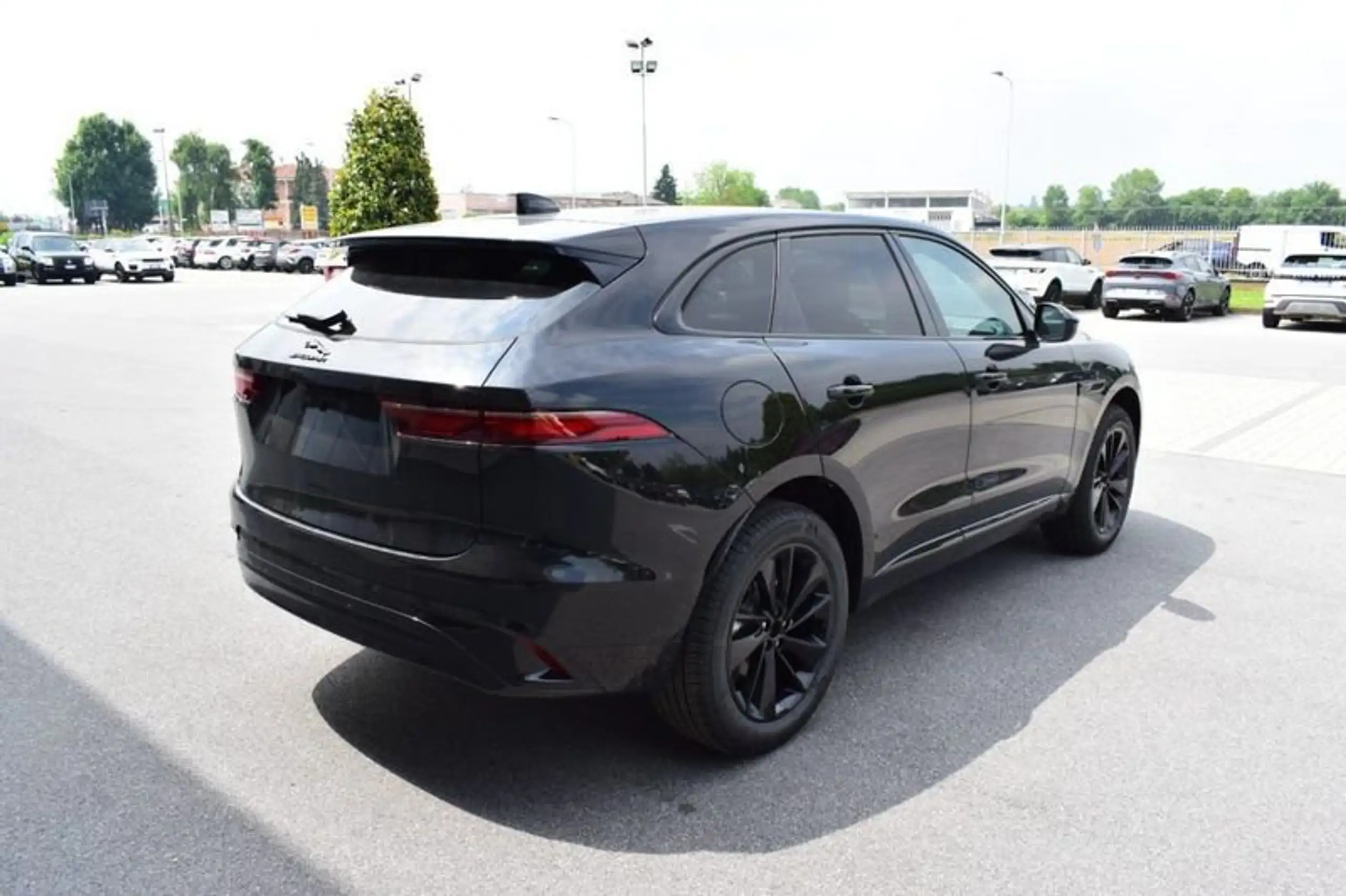 Jaguar - F-Pace