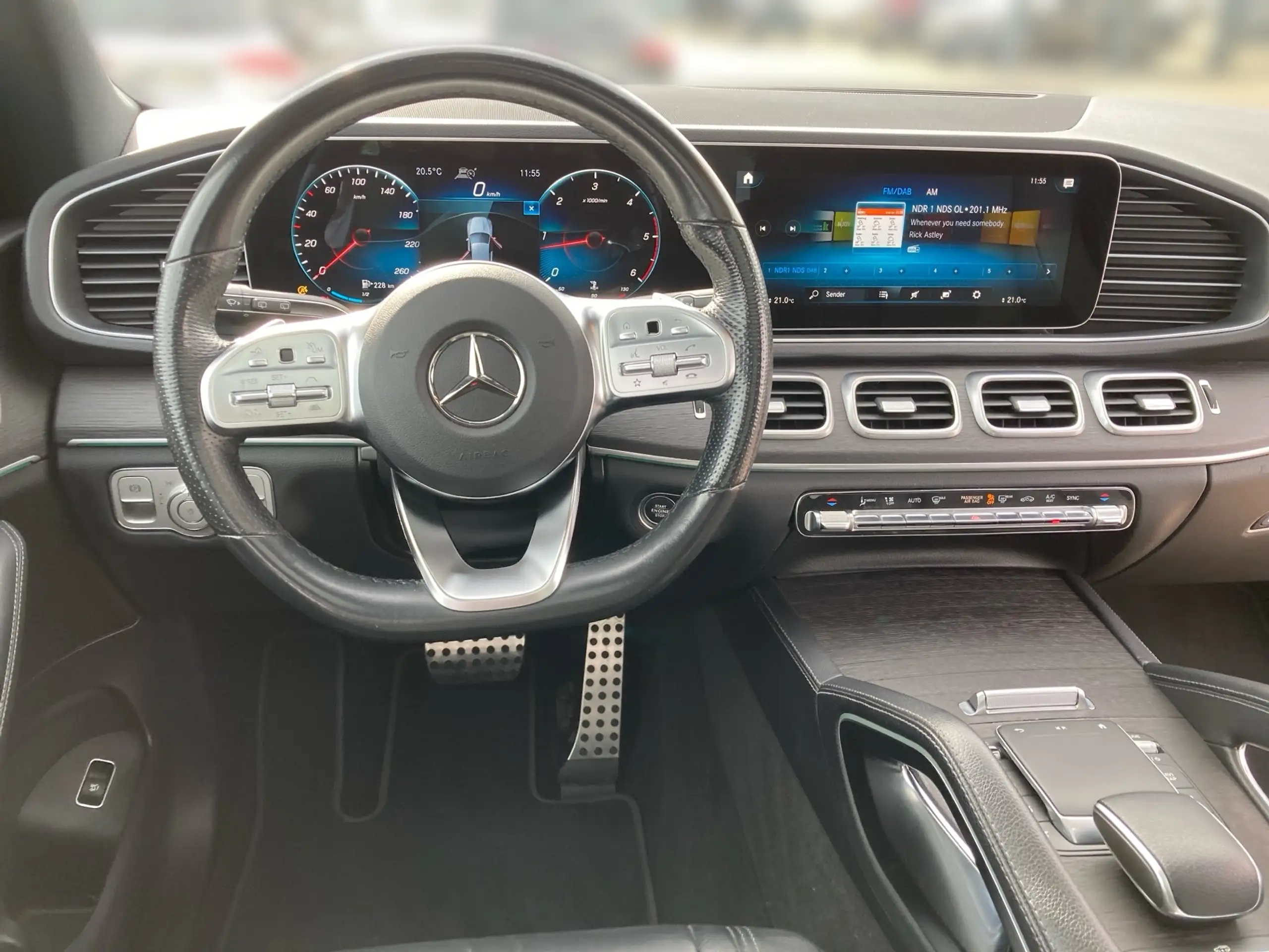 Mercedes-Benz - GLE 400