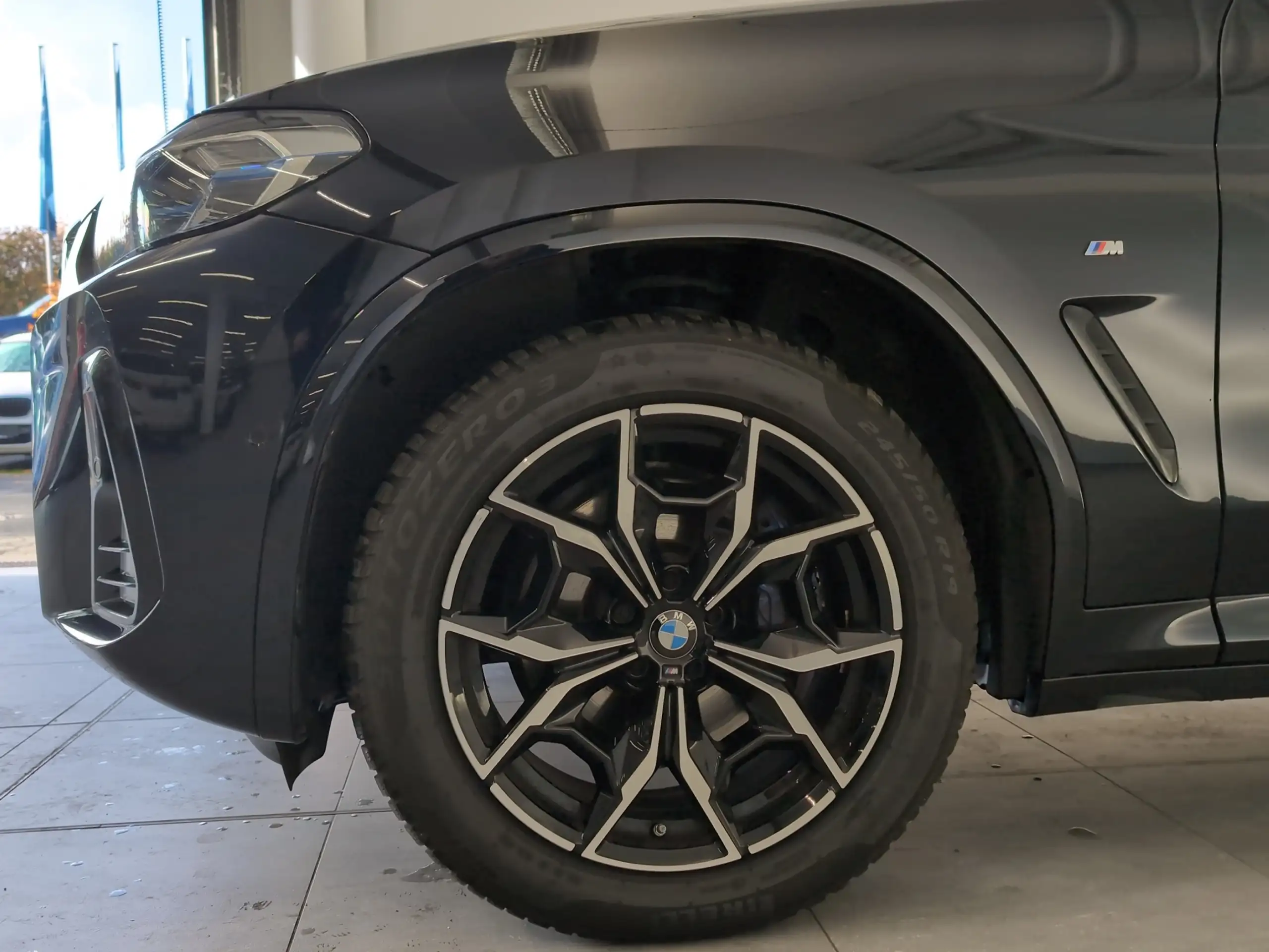 BMW - X4 M