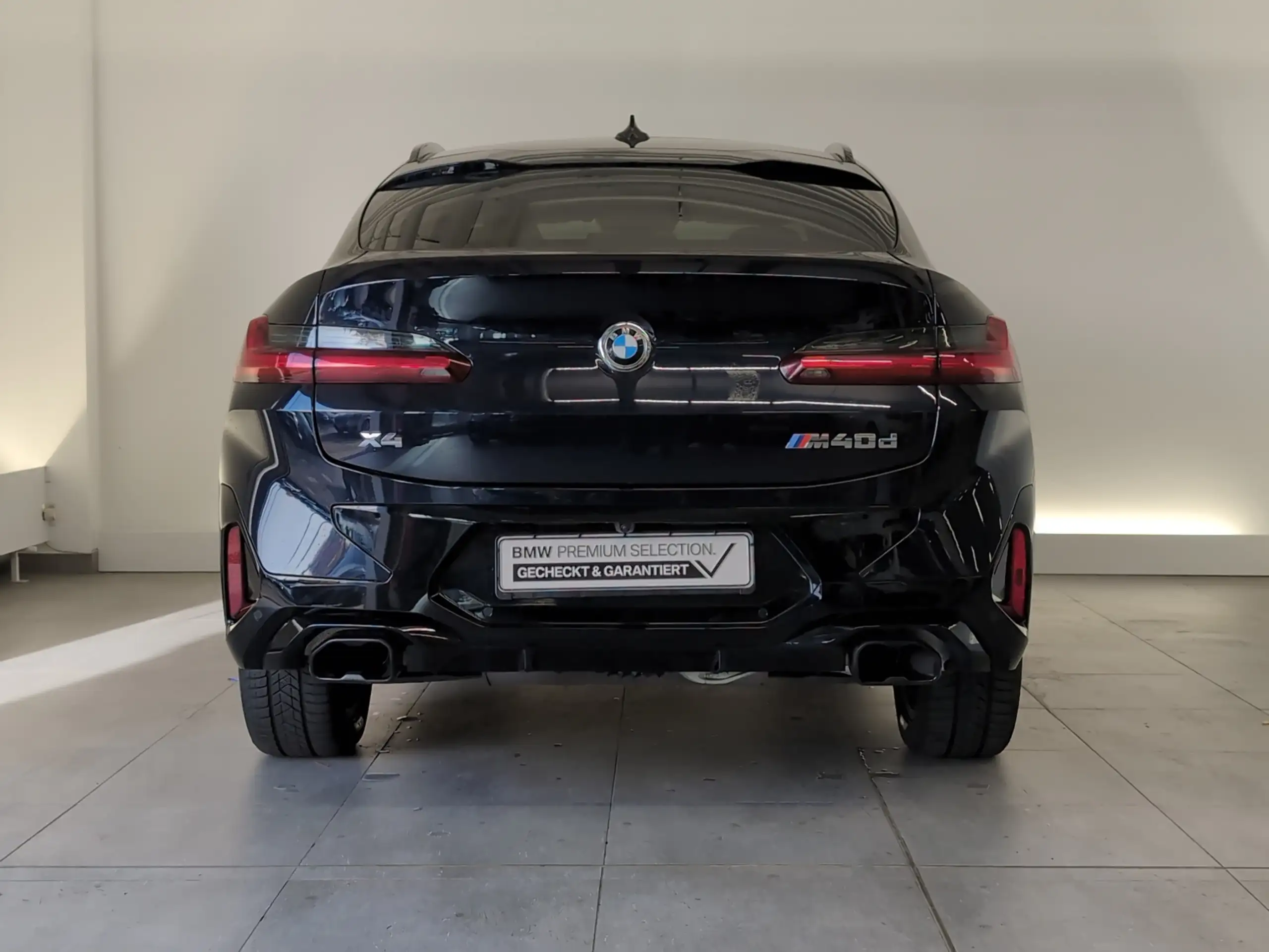 BMW - X4 M