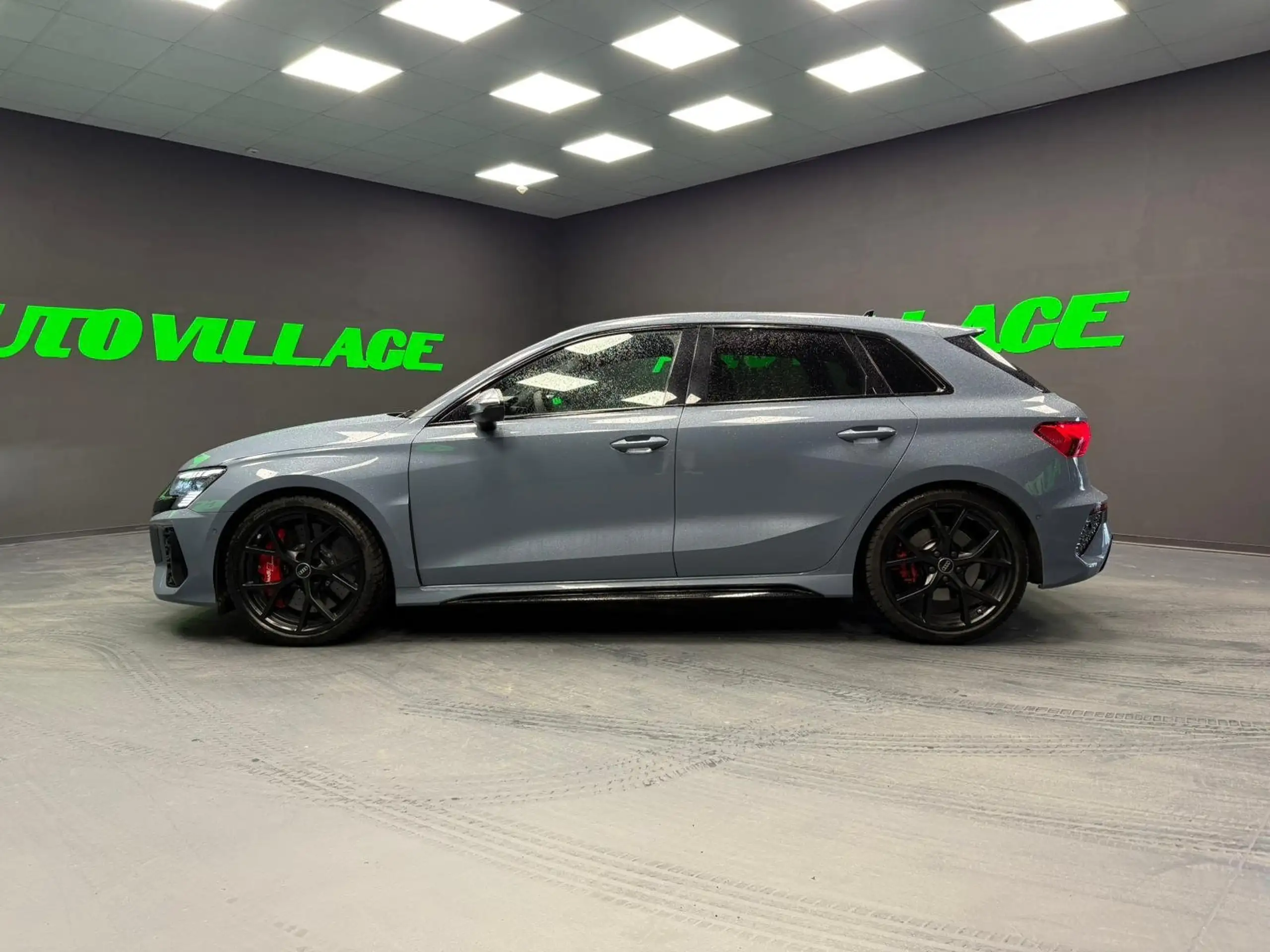 Audi - RS3