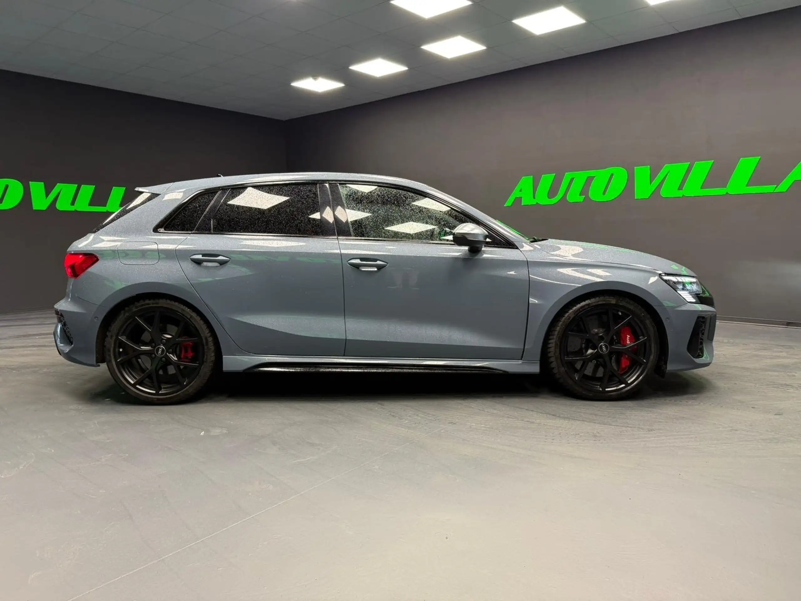 Audi - RS3