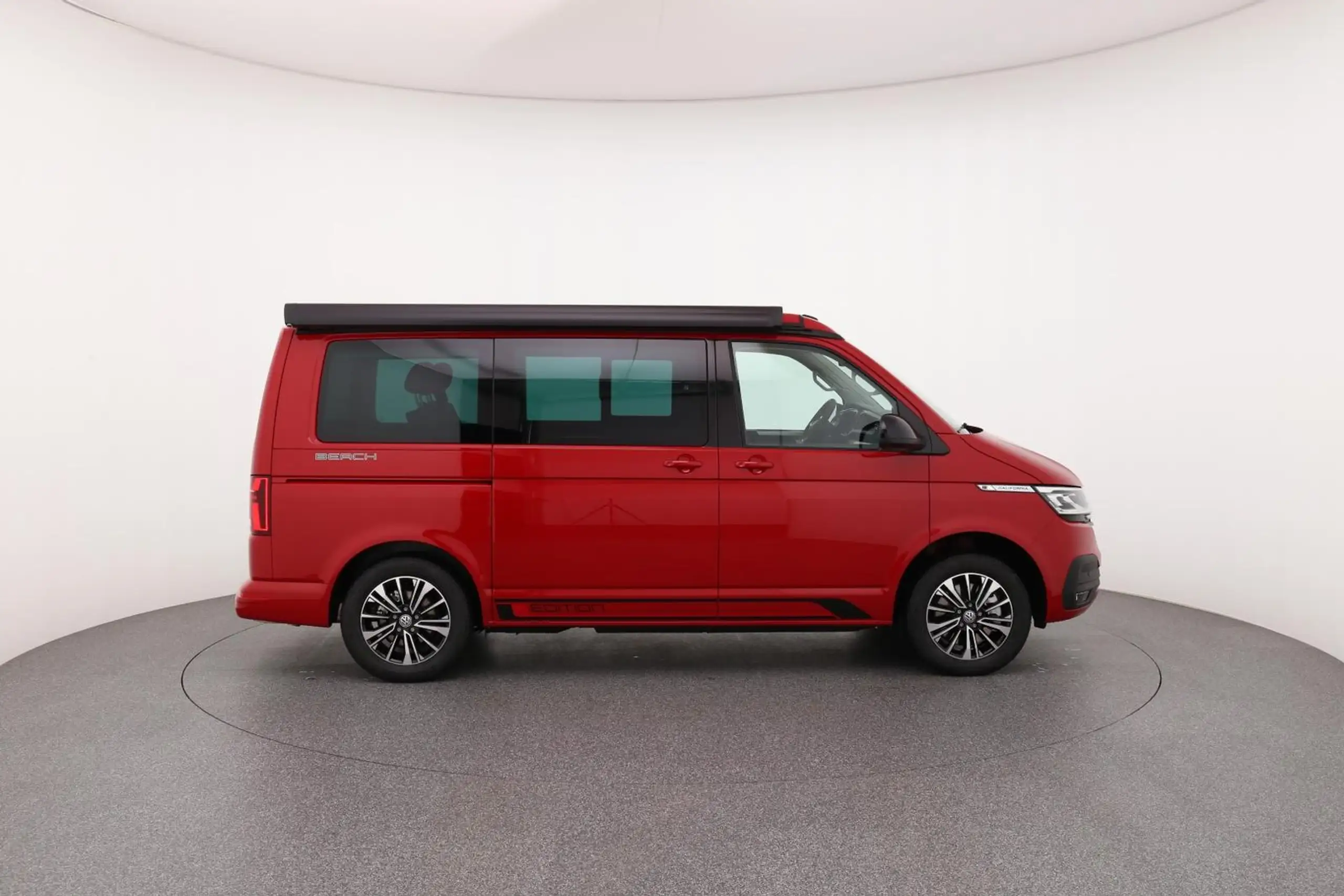 Volkswagen - T6.1 California