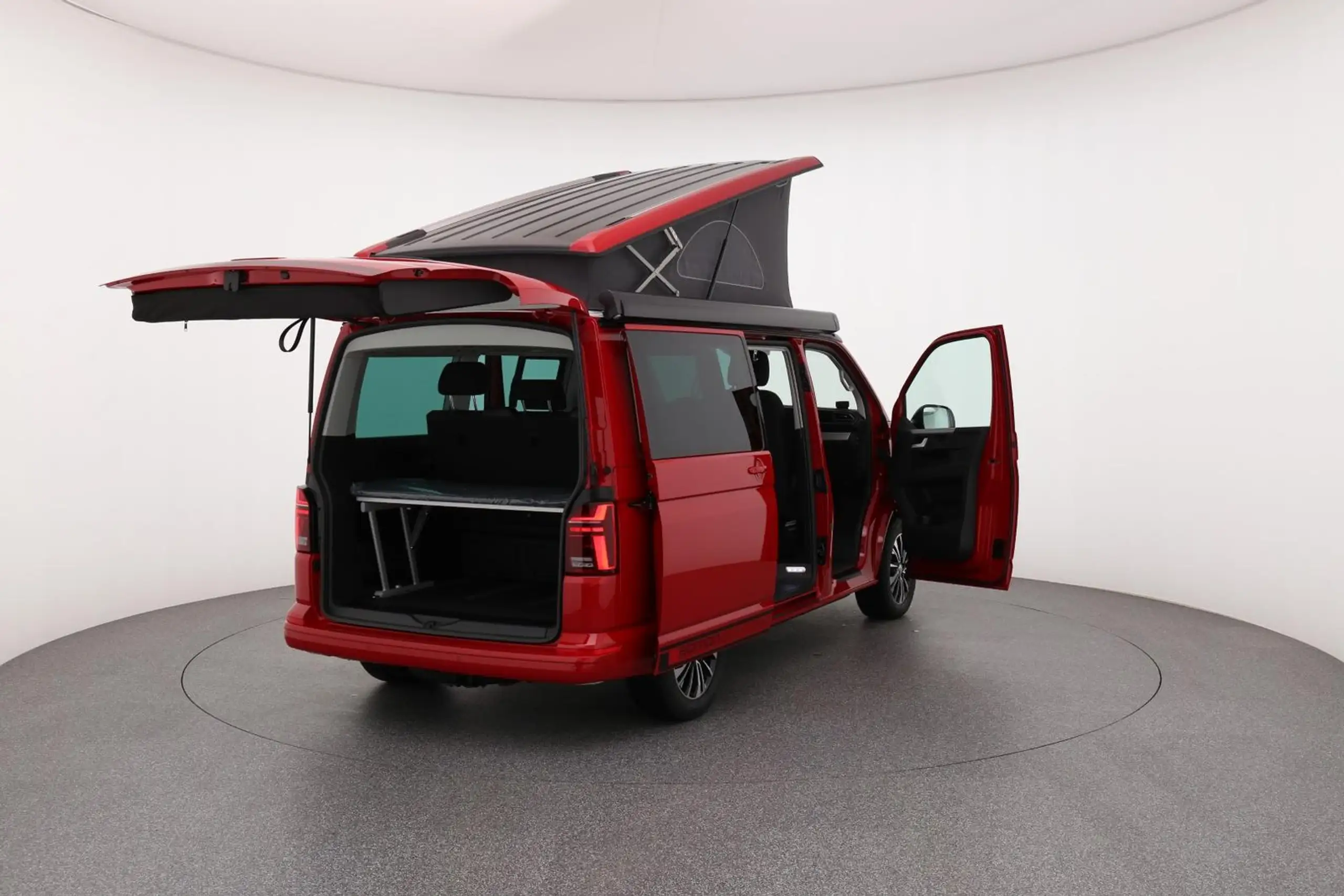 Volkswagen - T6.1 California