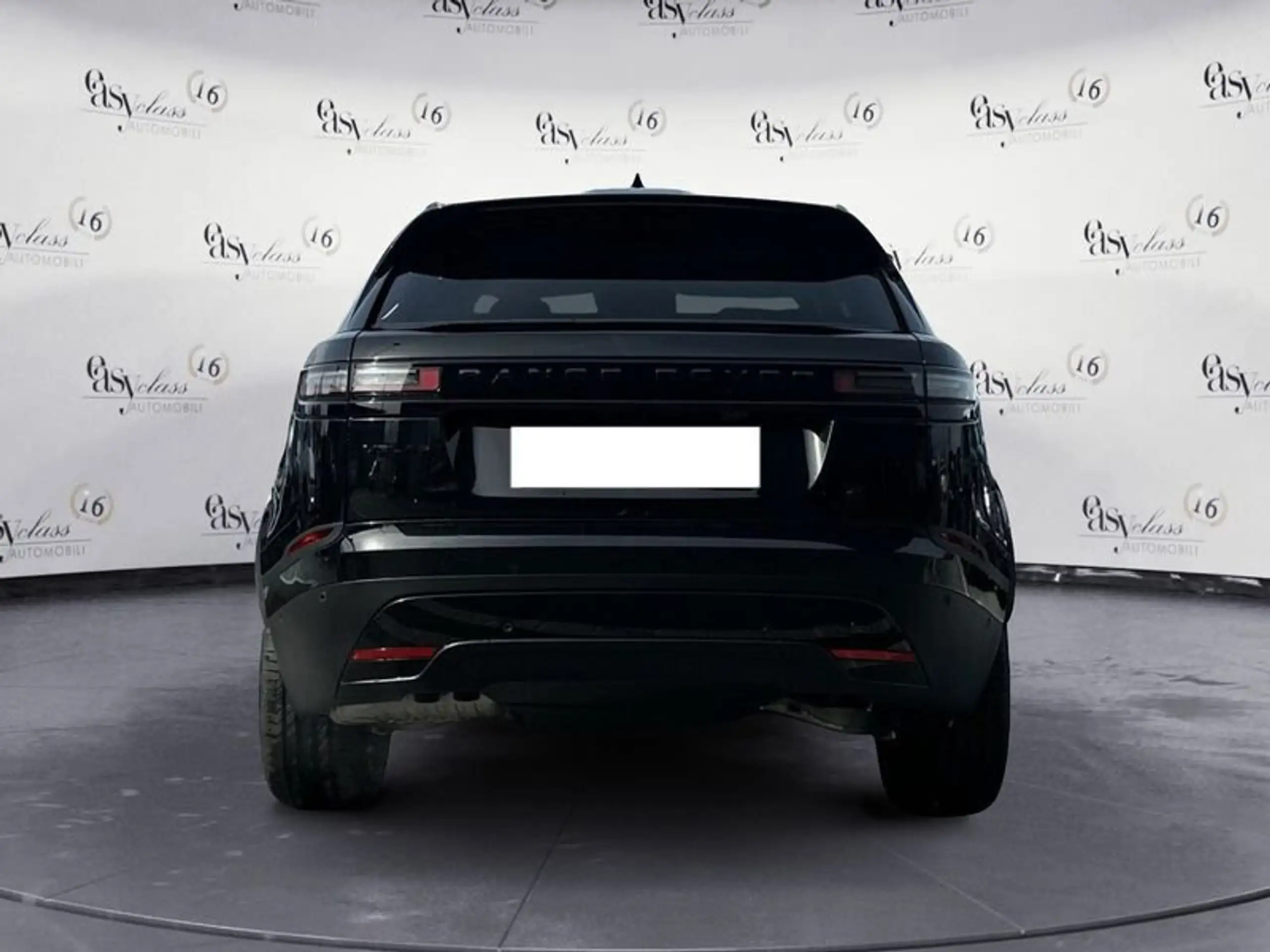 Land Rover - Range Rover Velar