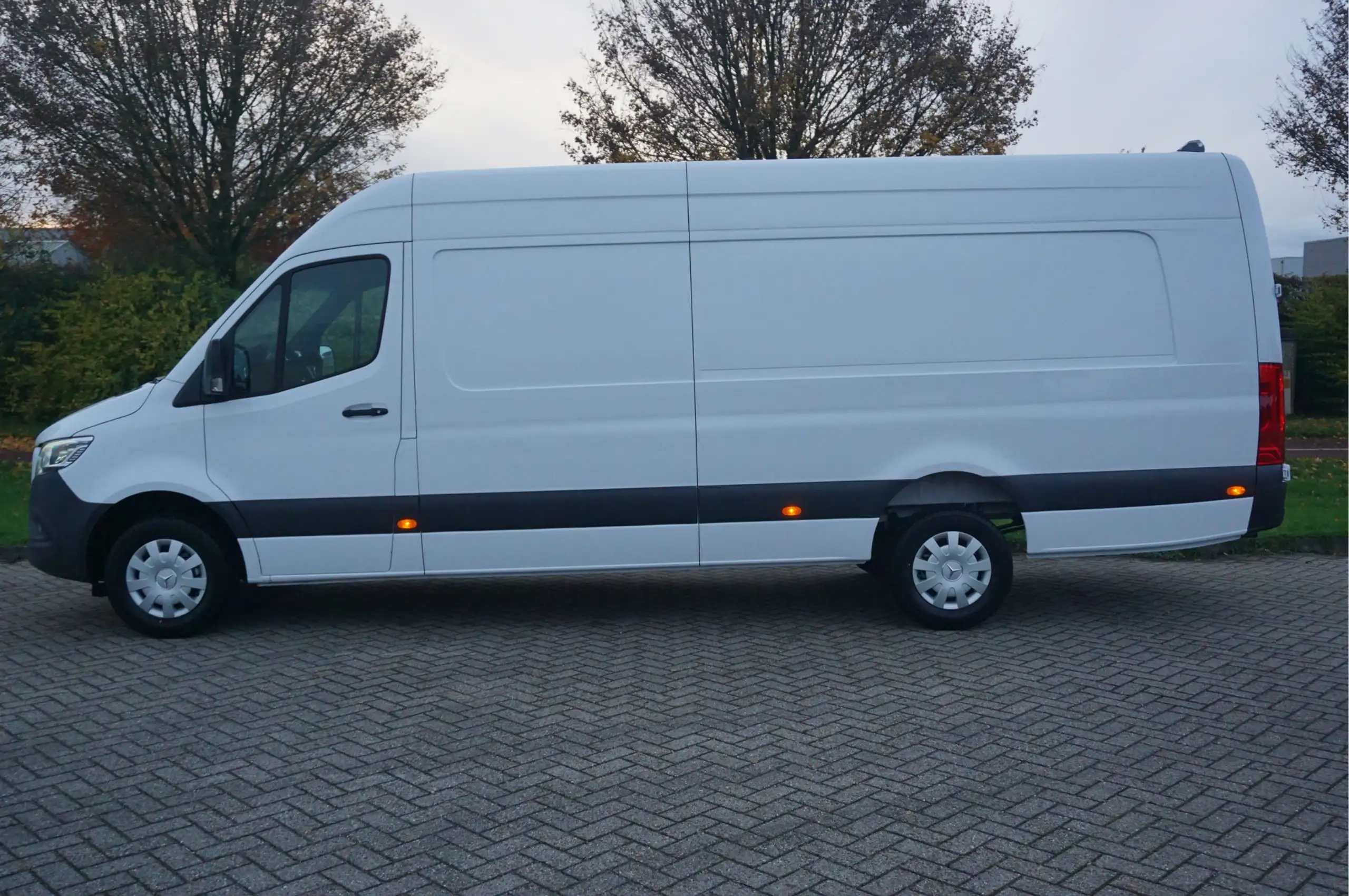 Mercedes-Benz - Sprinter