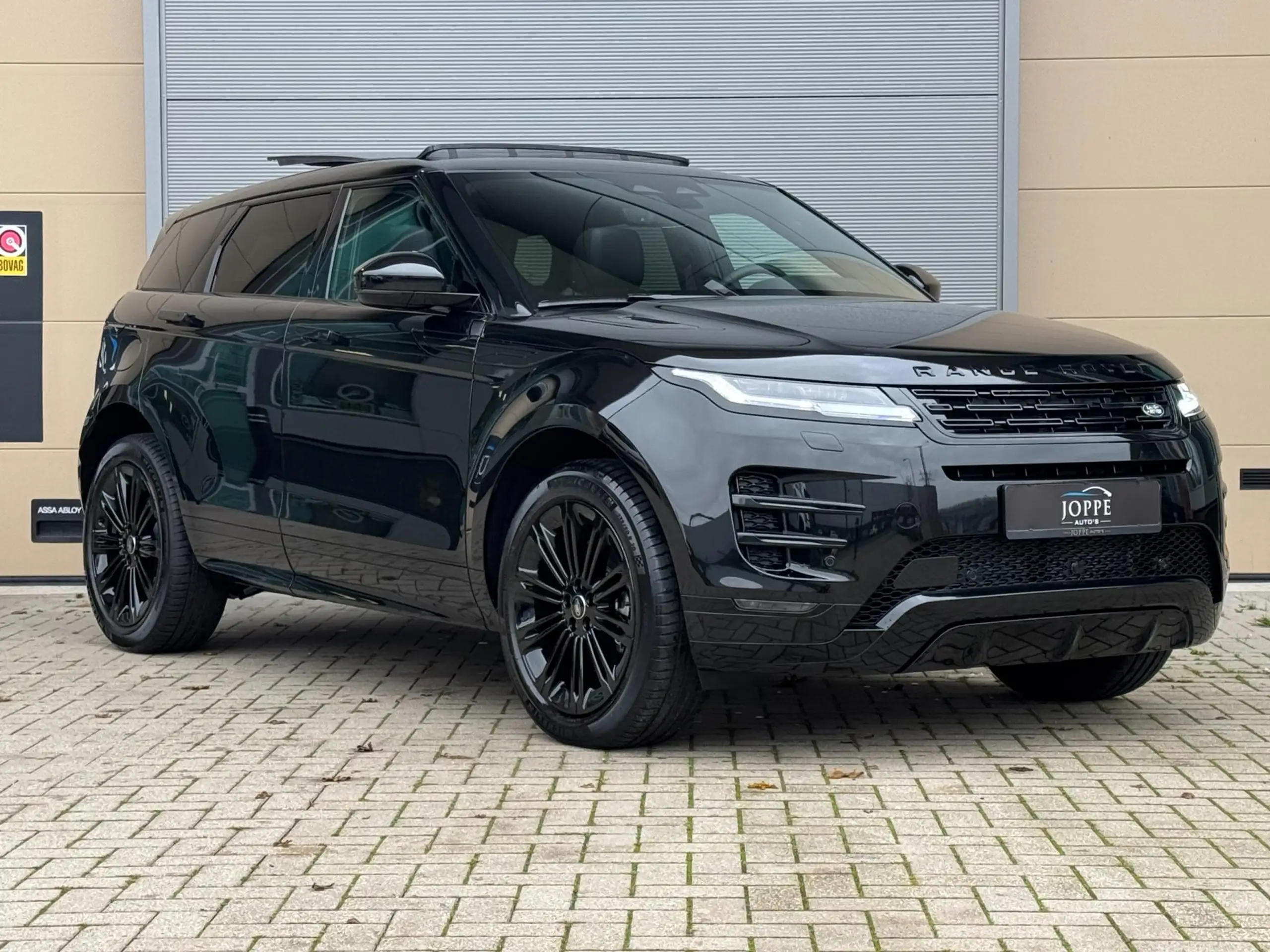 Land Rover - Range Rover Evoque