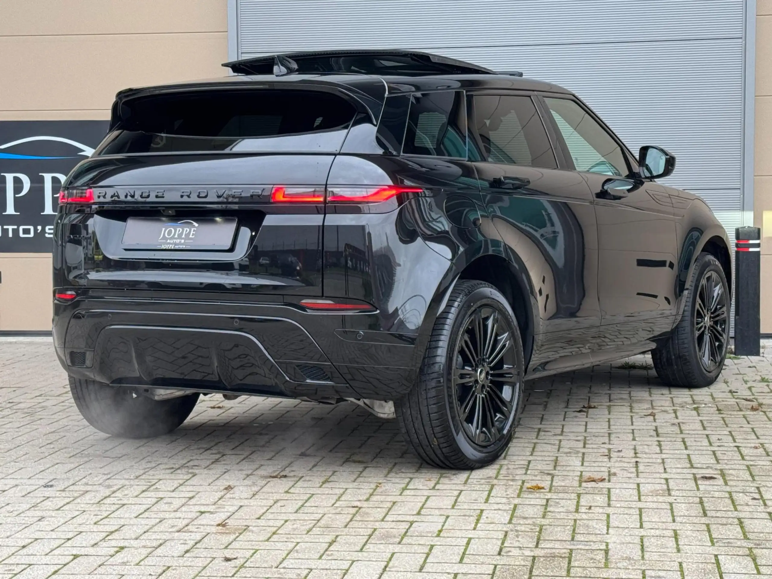 Land Rover - Range Rover Evoque