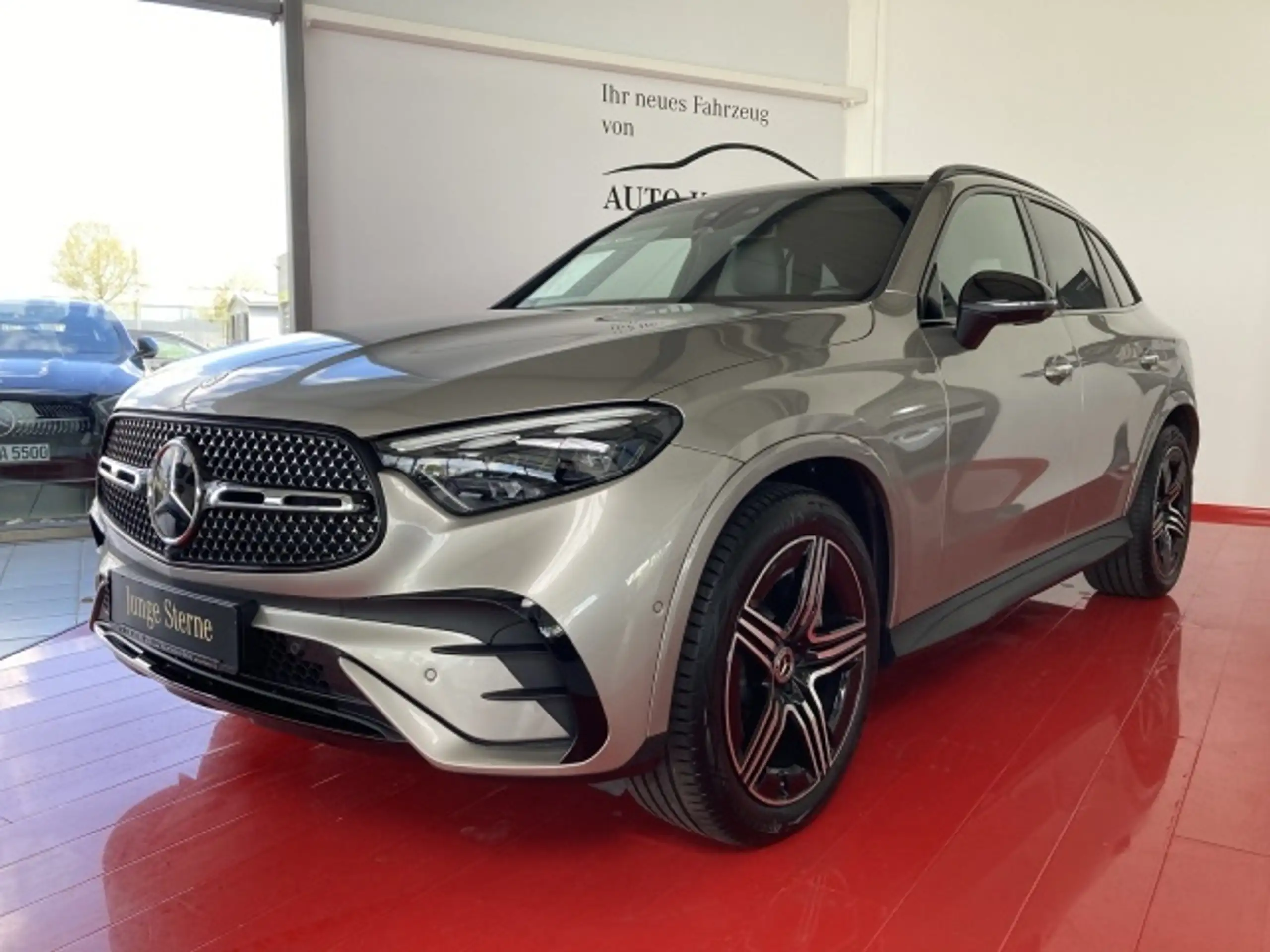 Mercedes-Benz - GLC 220