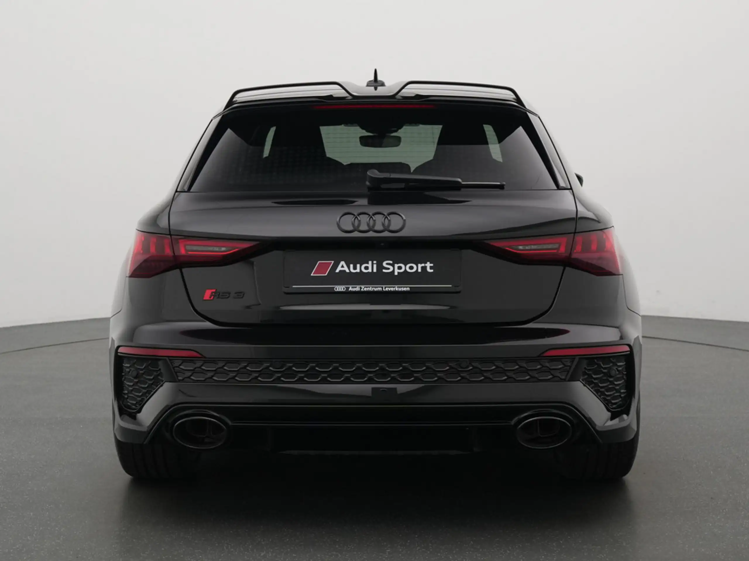 Audi - RS3