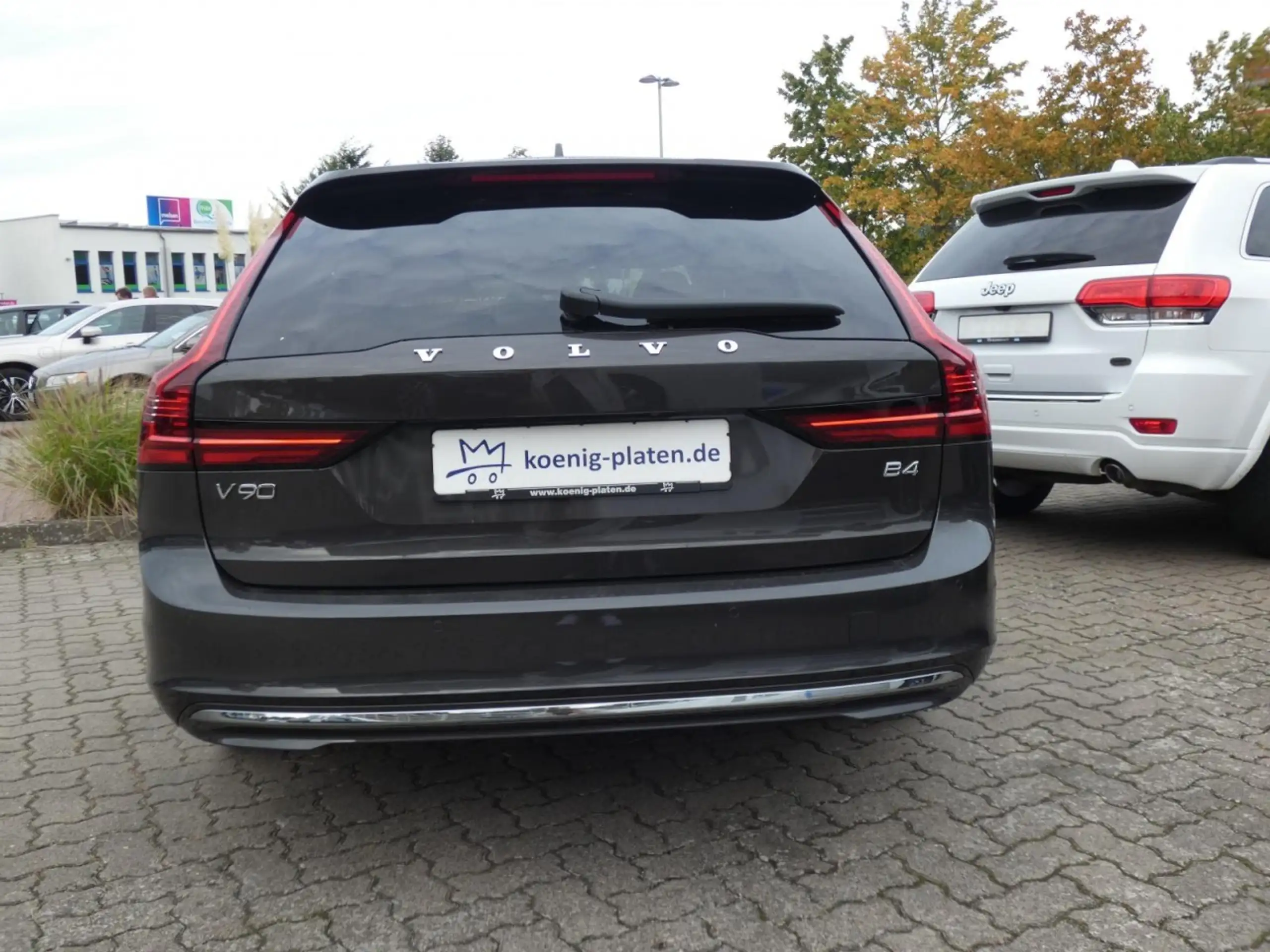 Volvo - V90