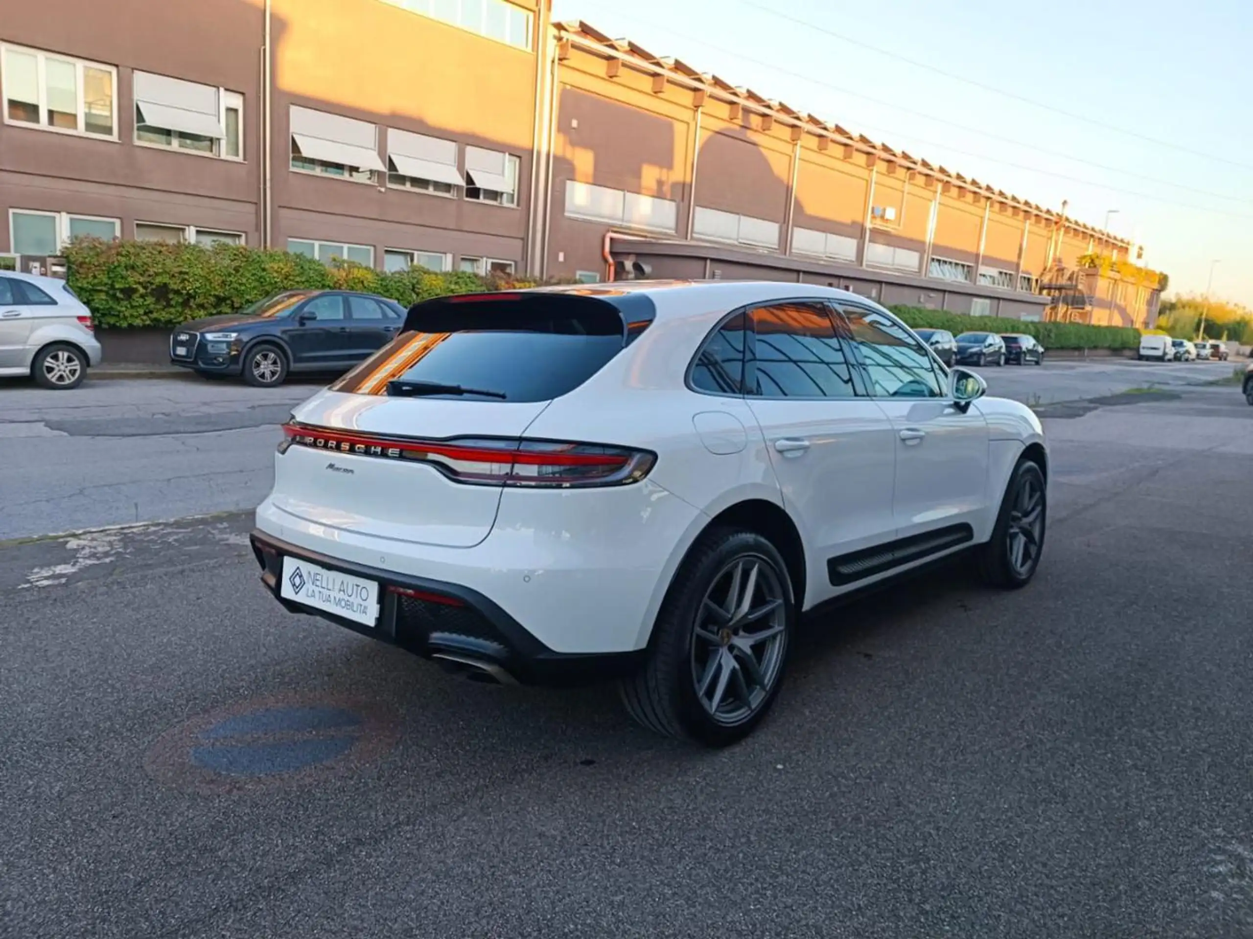 Porsche - Macan