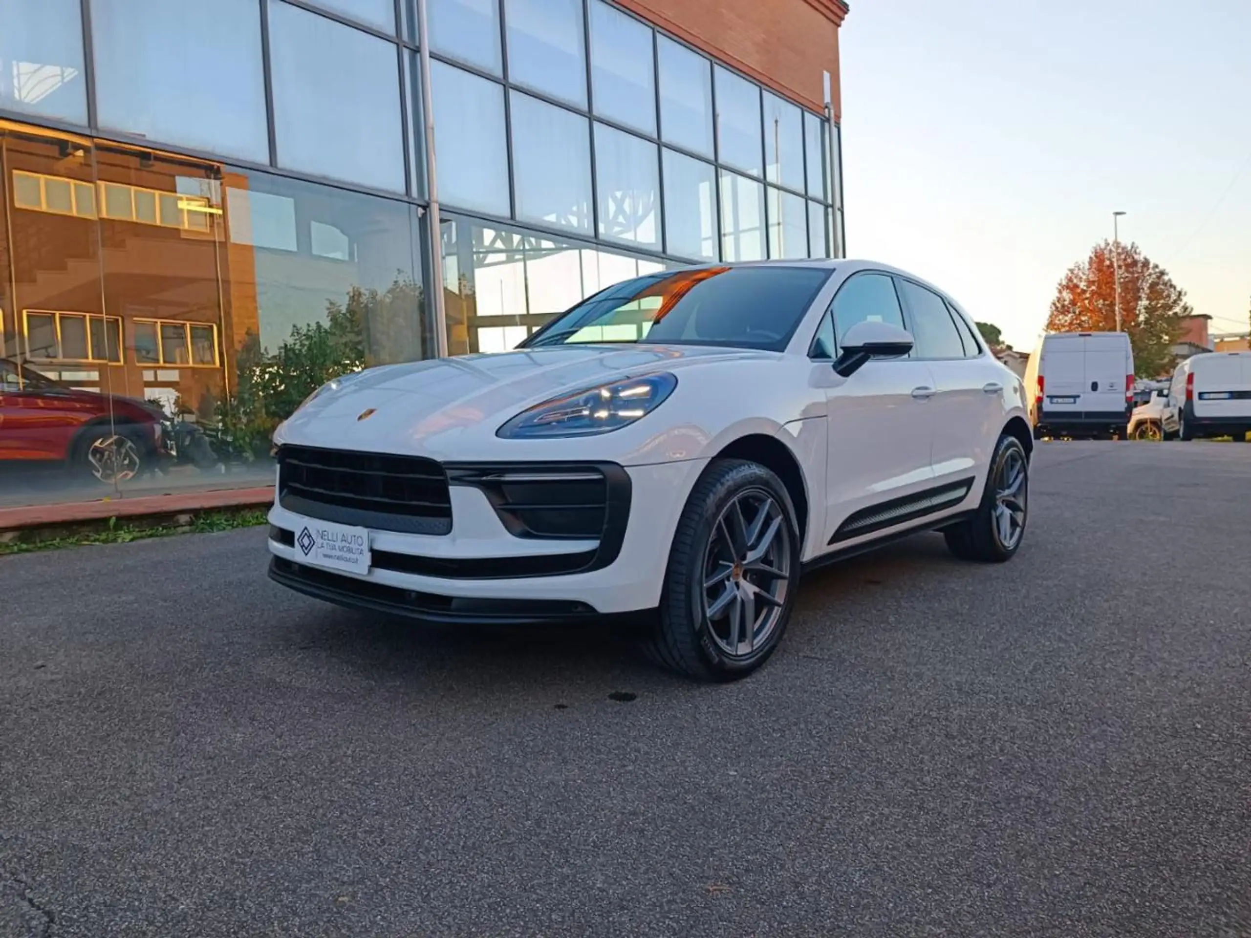 Porsche - Macan