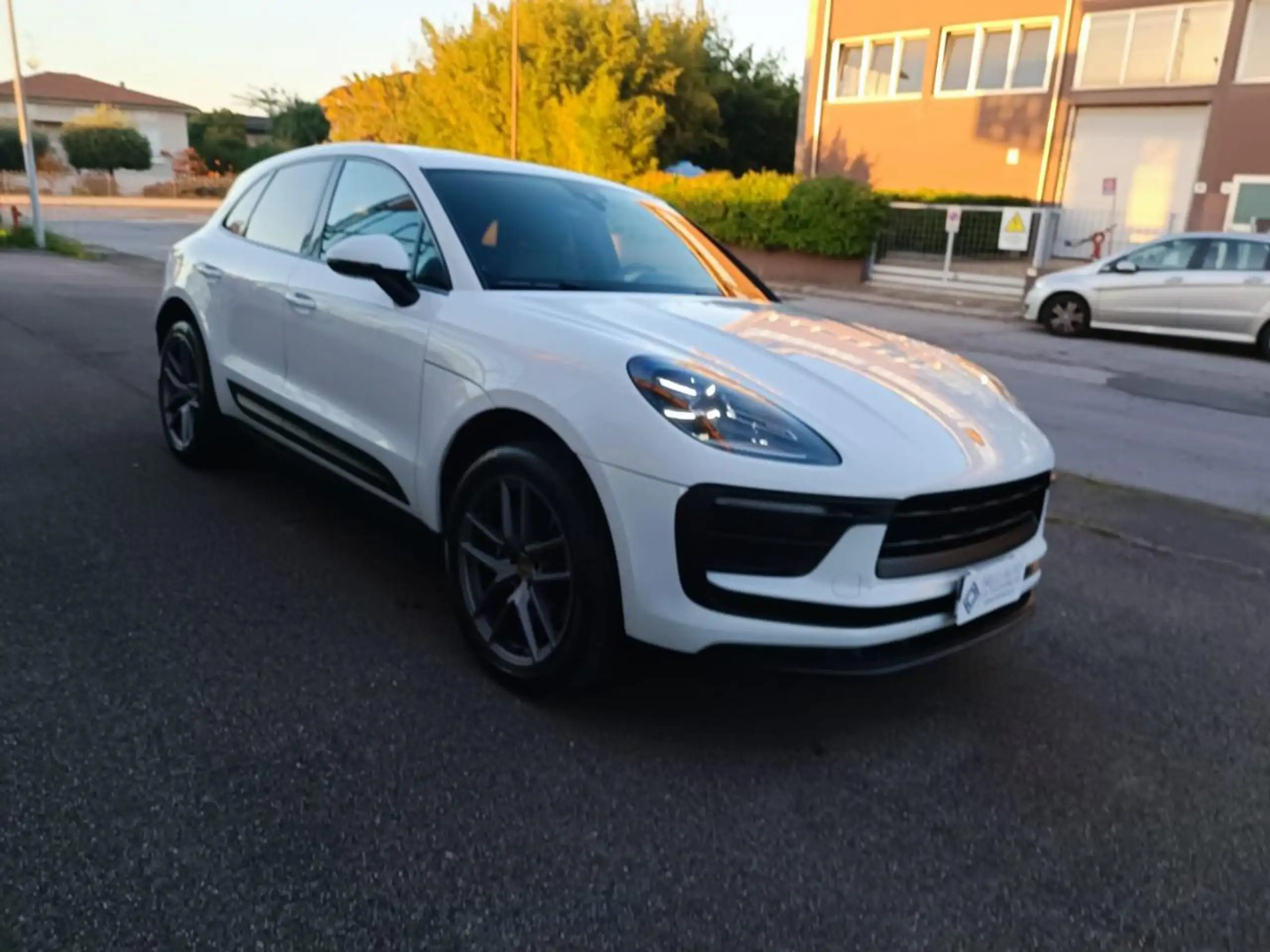 Porsche - Macan