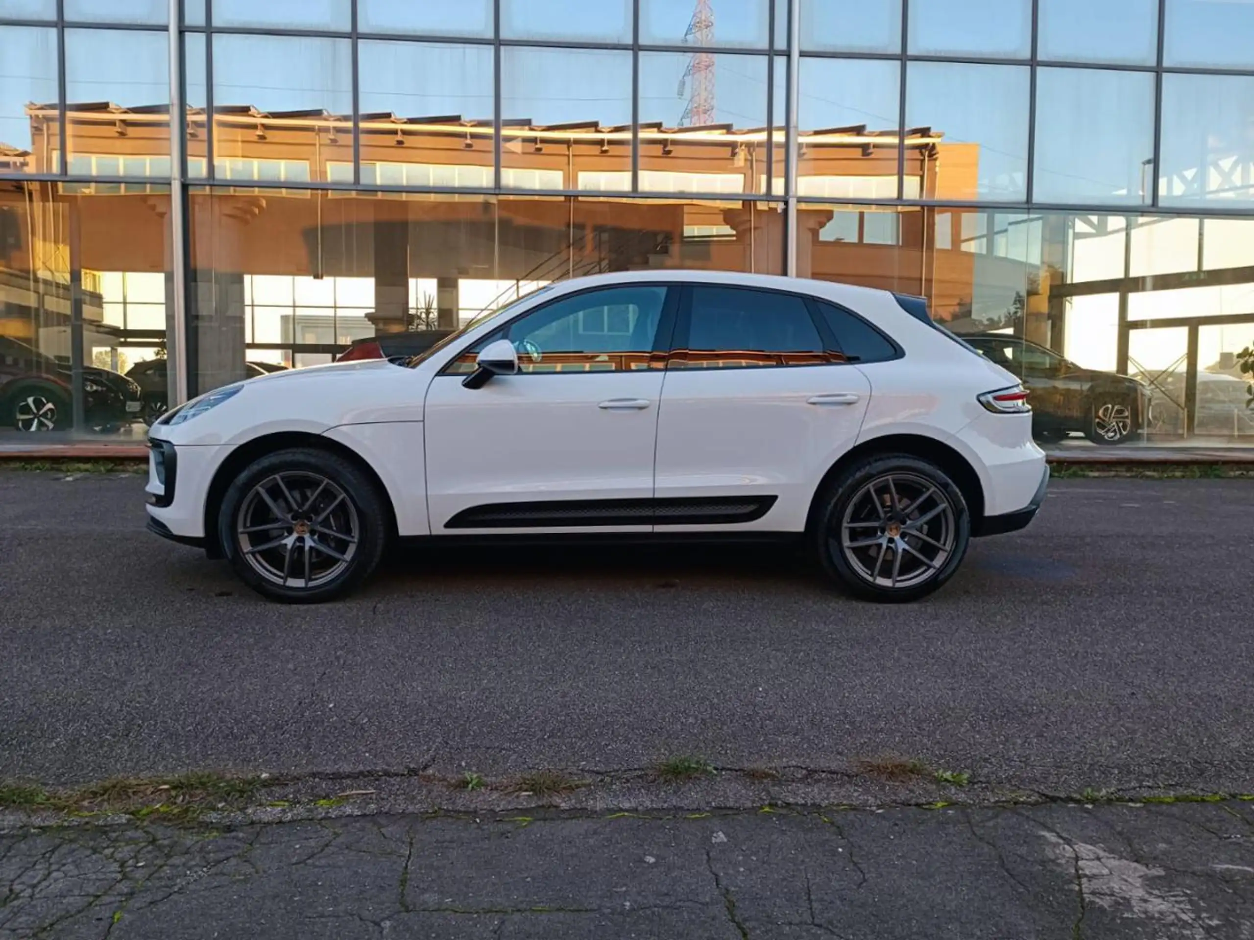 Porsche - Macan