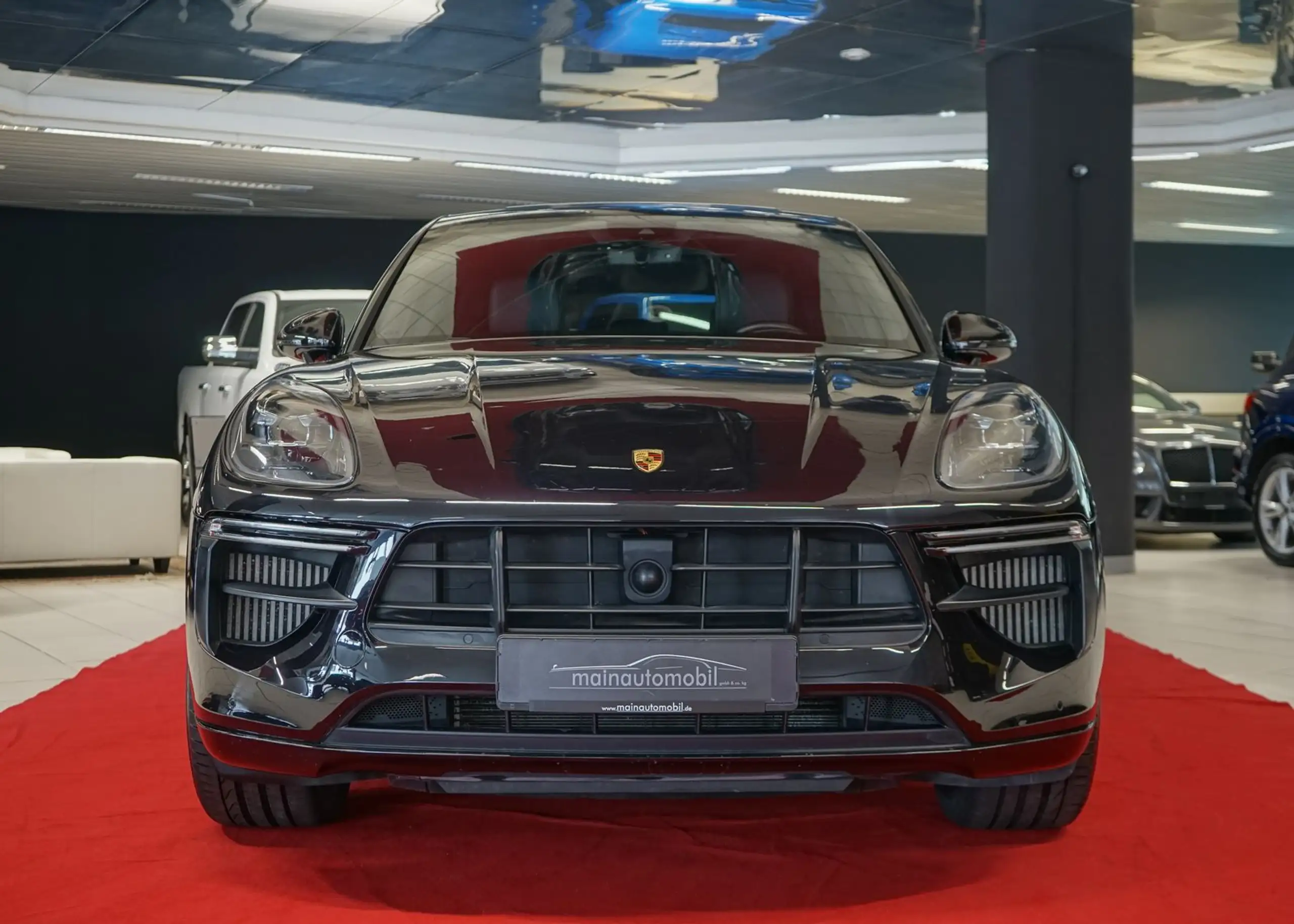 Porsche - Macan