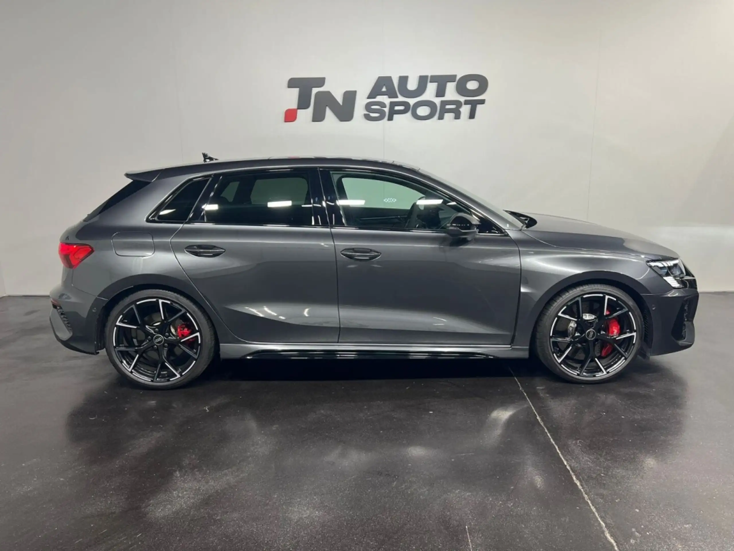 Audi - RS3