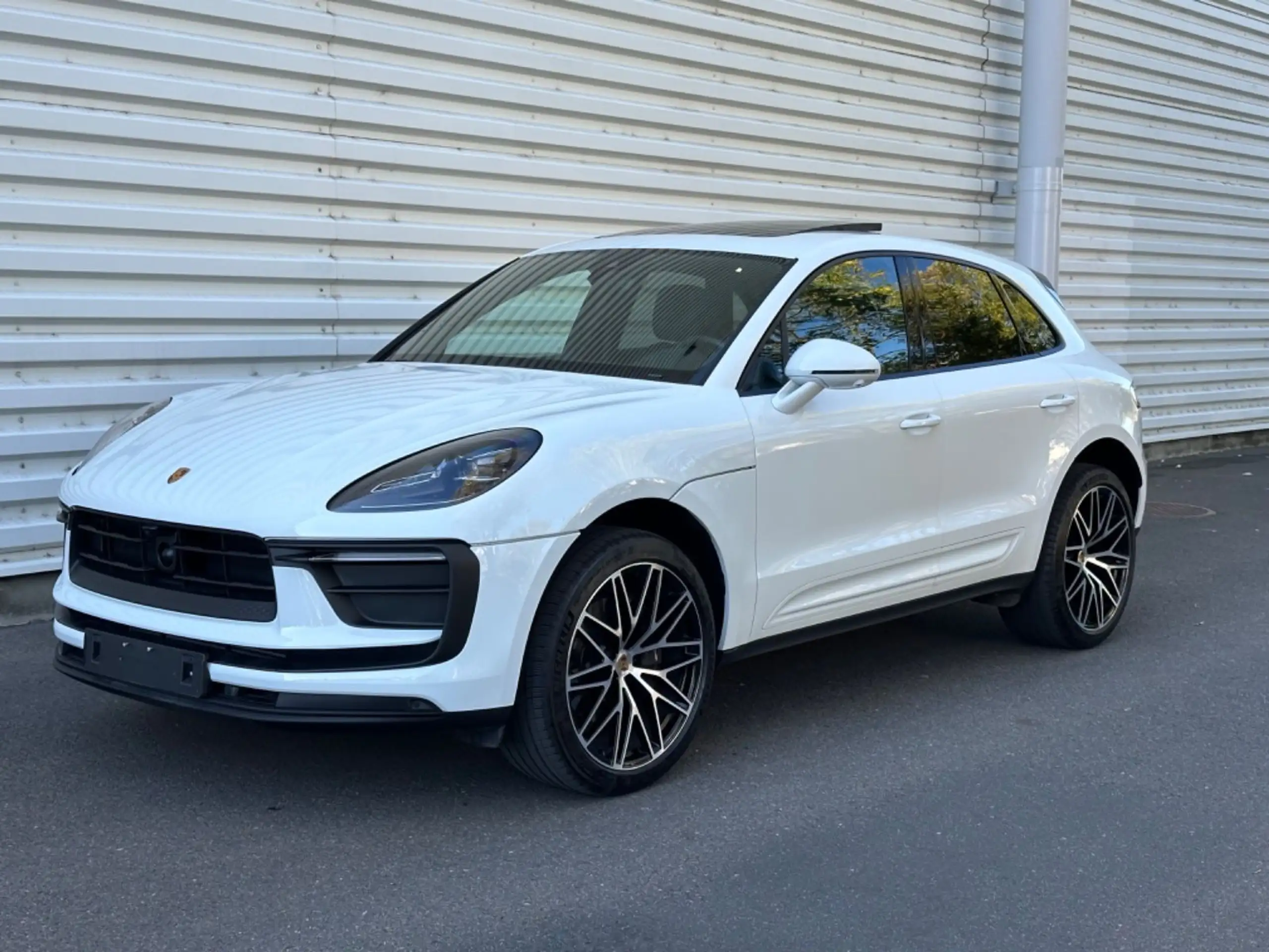 Porsche - Macan