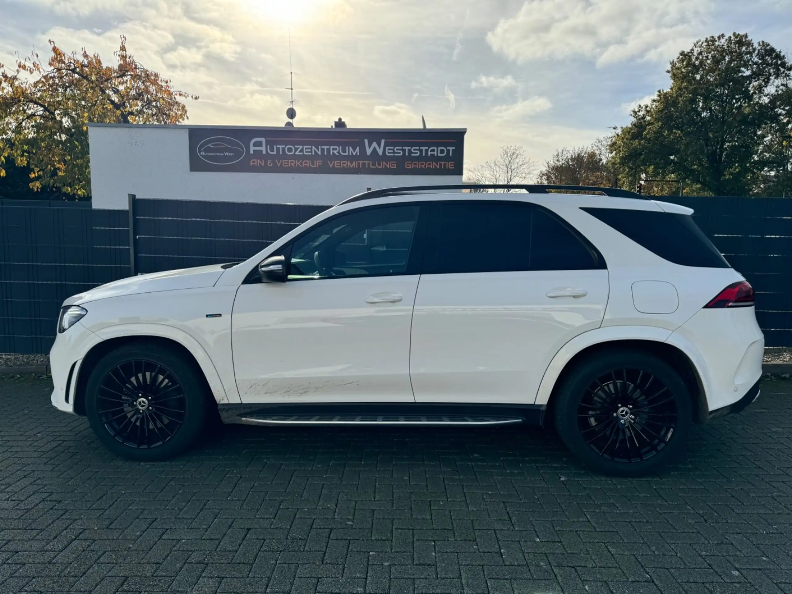 Mercedes-Benz - GLE 350