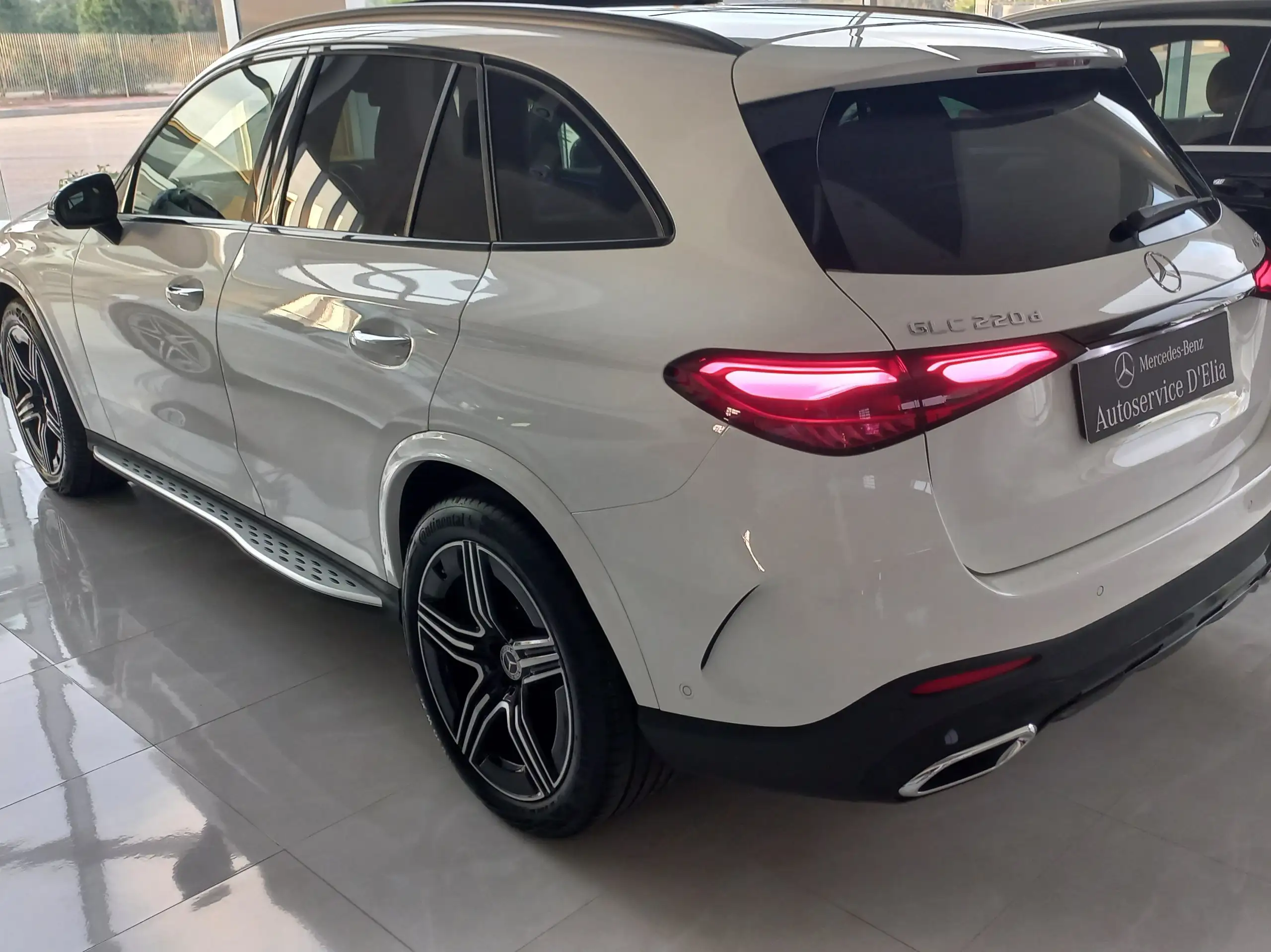 Mercedes-Benz - GLC 220